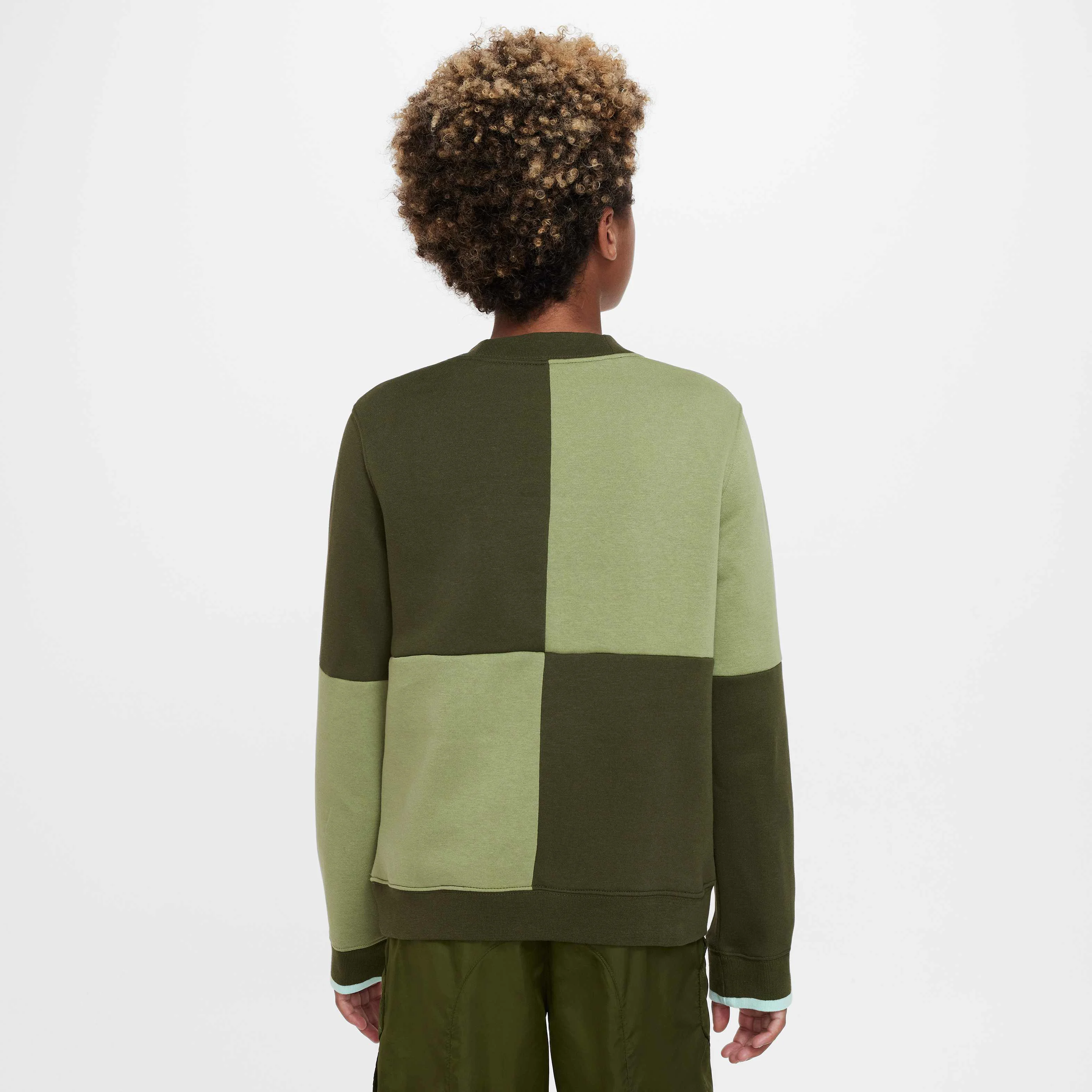 سویشرت ورزشی نایک Amplify مناسب نوجوانان (پسرانه)