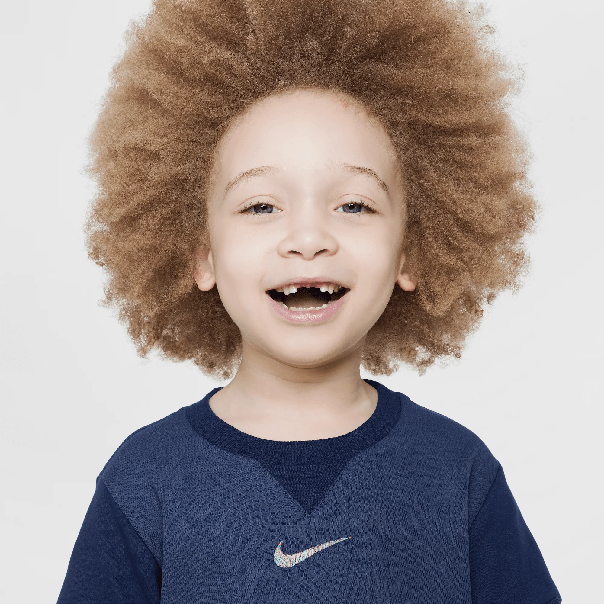 ست تیشرت و شلوار ورزشی بچگانه نایکی مدل Ready, Set! - سرمهای تیره ست تیشرت و شلوار ورزشی بچگانه نایکی مدل Ready, Set! - سرمهای تیره