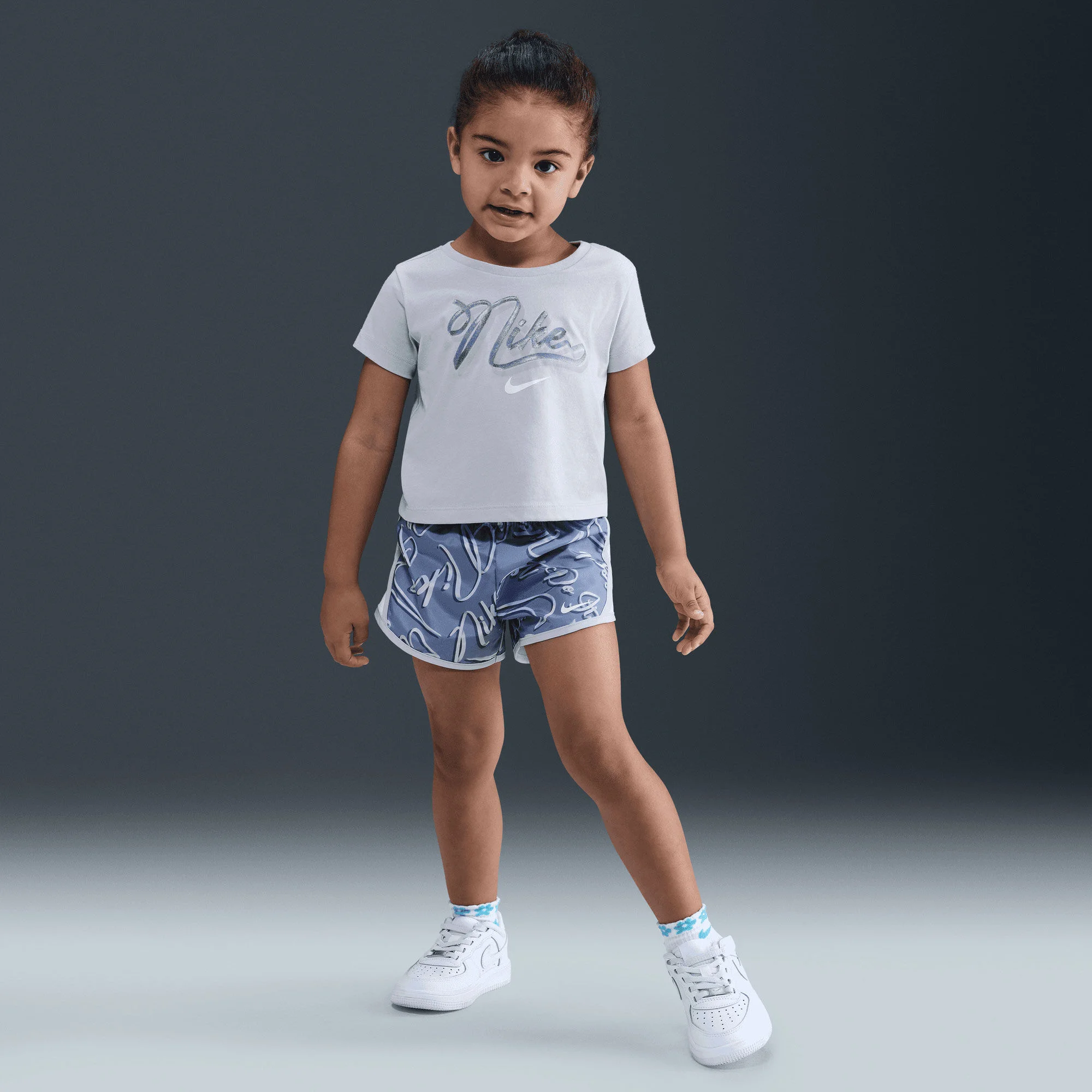 ست دو تکه ورزشی کودکانه نایکی Dri-FIT مدل On Pointe Tempo