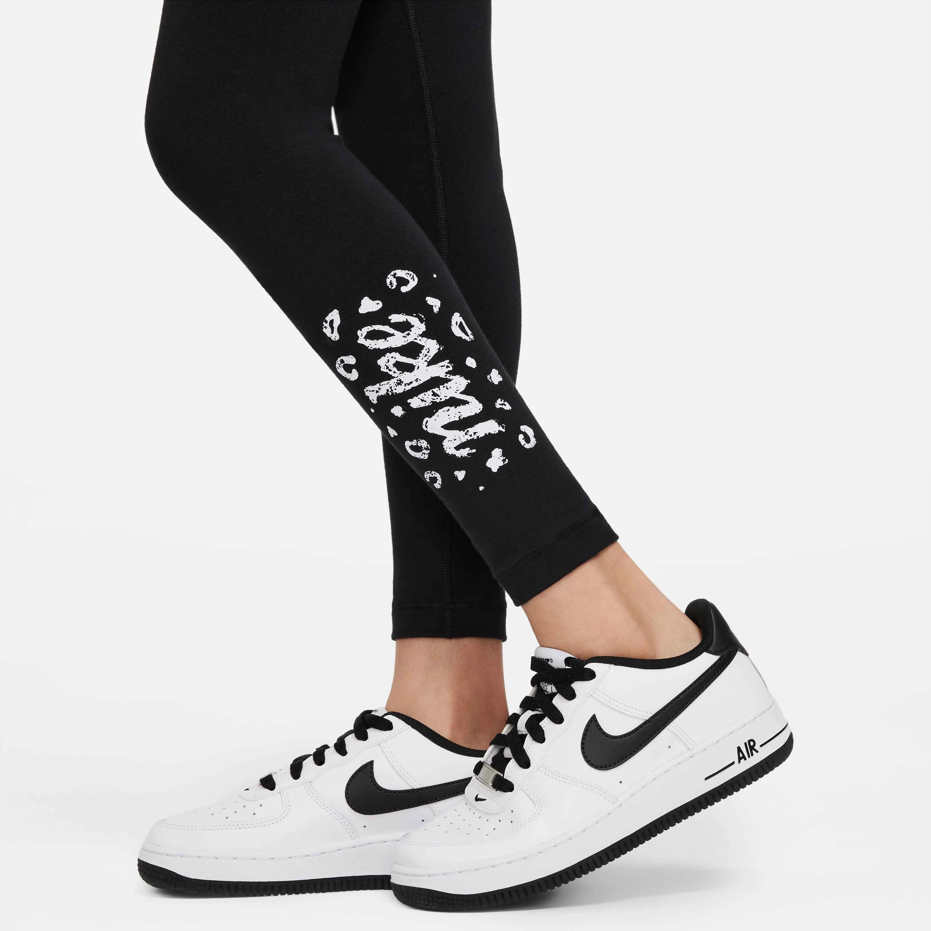 لگینگ نیمه فاق بلند دخترانه نایک Sportswear Icon Clash Essential