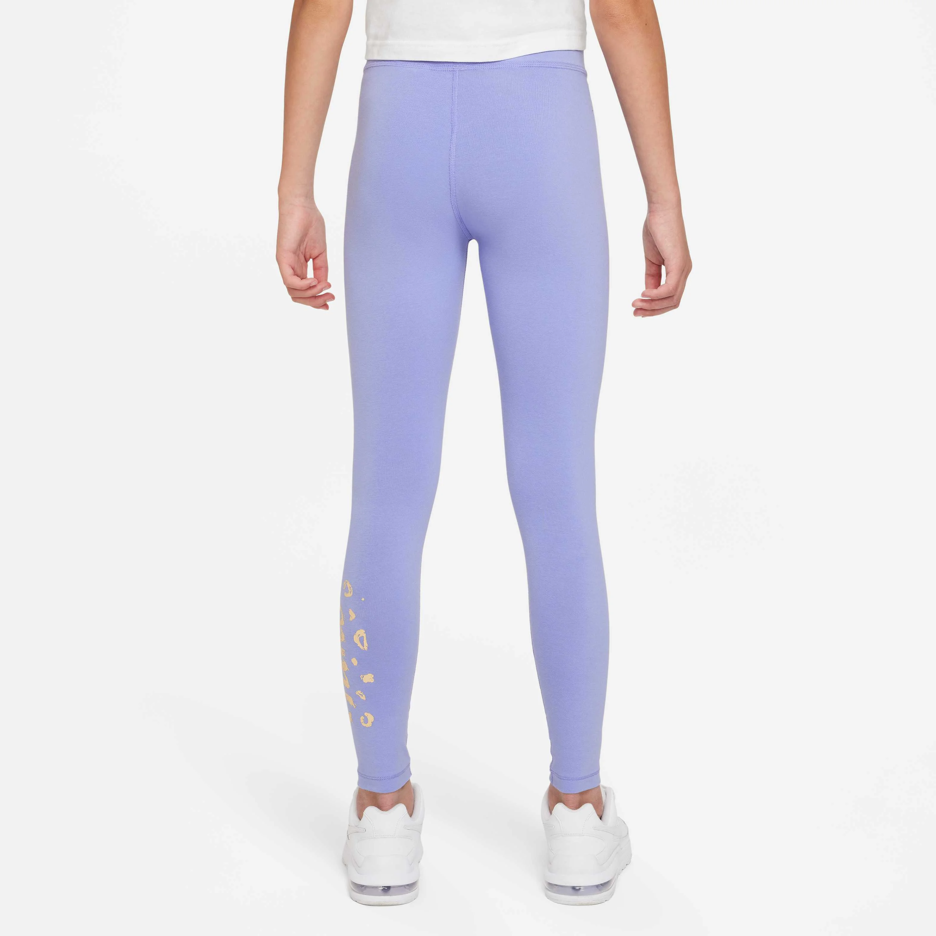 لگینگ نیم قد دخترانه نایکی اسپرتس ویر آیکون کلش اسنشیال لگینگ نیم قد دخترانه نایکی اسپرتس ویر آیکون کلش اسنشیال