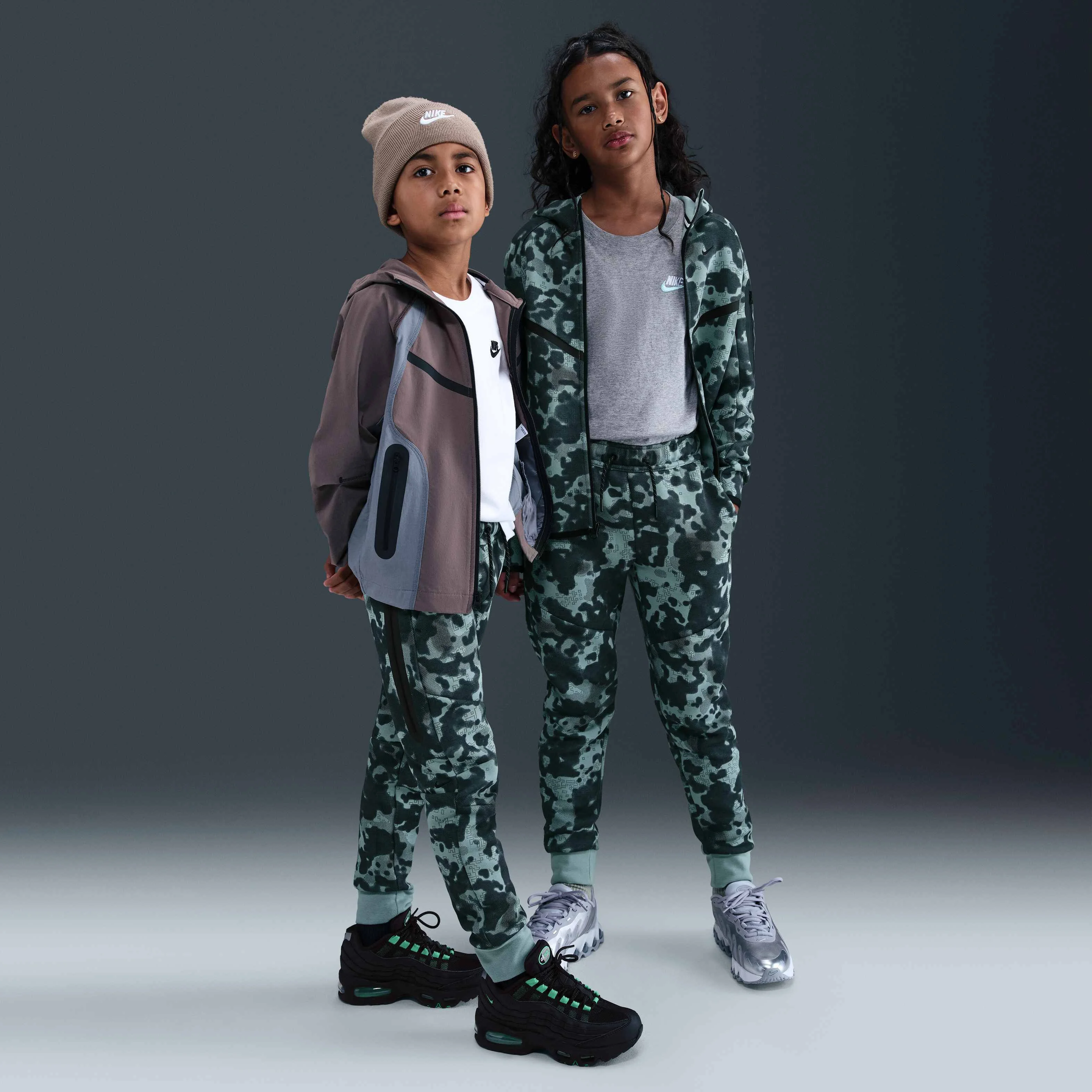 شلوار جاگر پشمی طرح دار پسرانه نایک تک