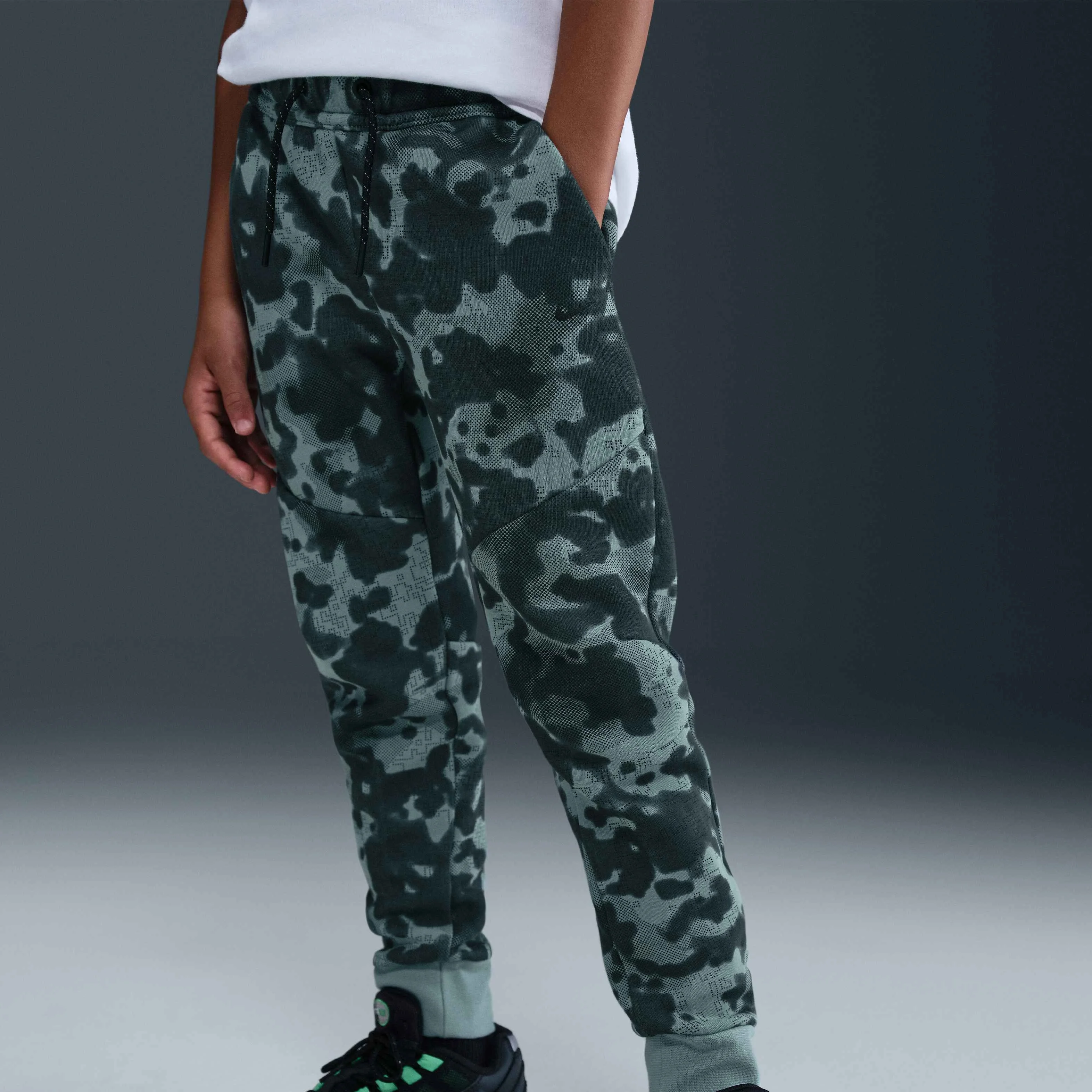 شلوار جاگر پشمی طرح دار پسرانه نایک تک