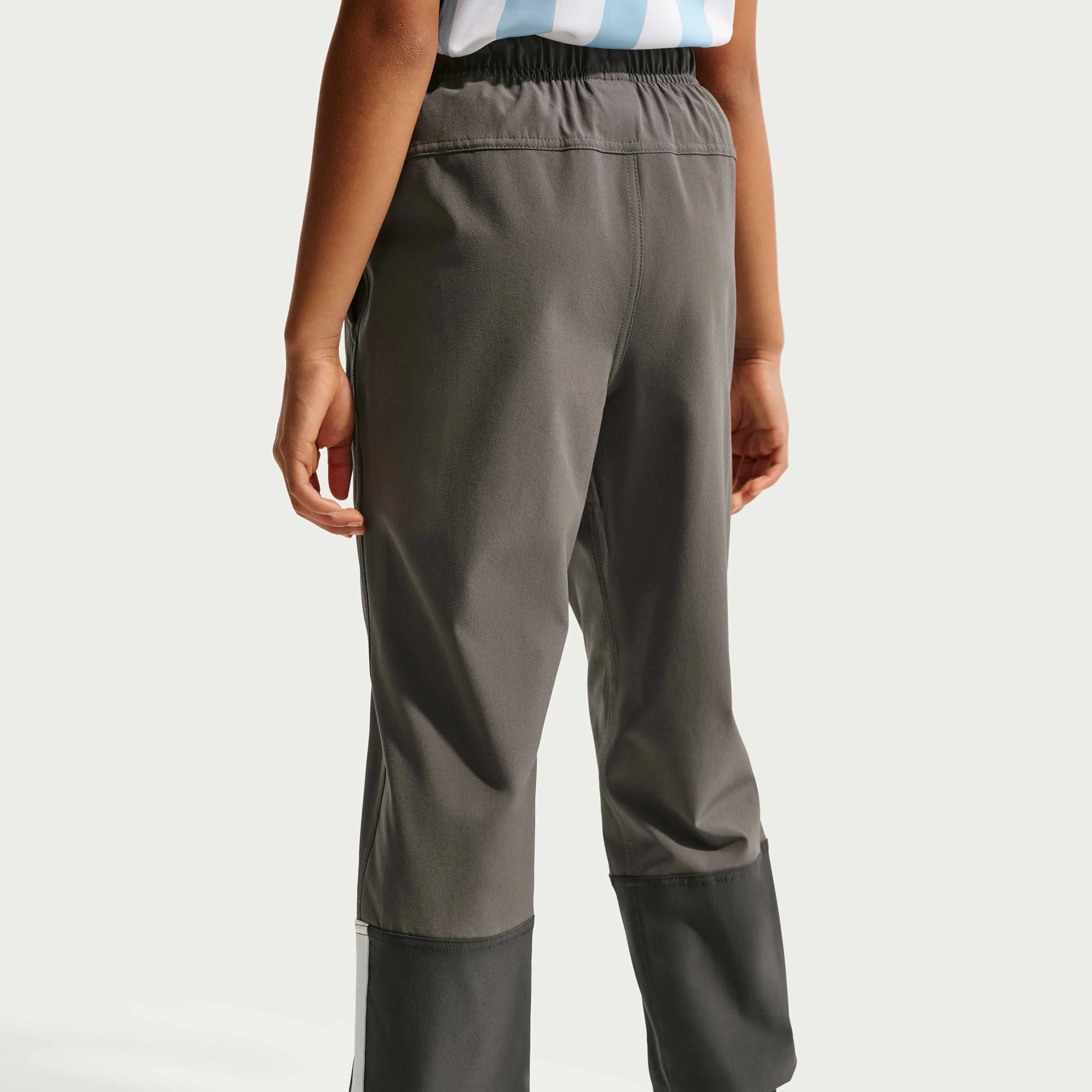 شلوار بافته شده فوتبال نایکی Energy Big Kids' Repel شلوار بافته شده فوتبال نایکی Energy Big Kids' Repel