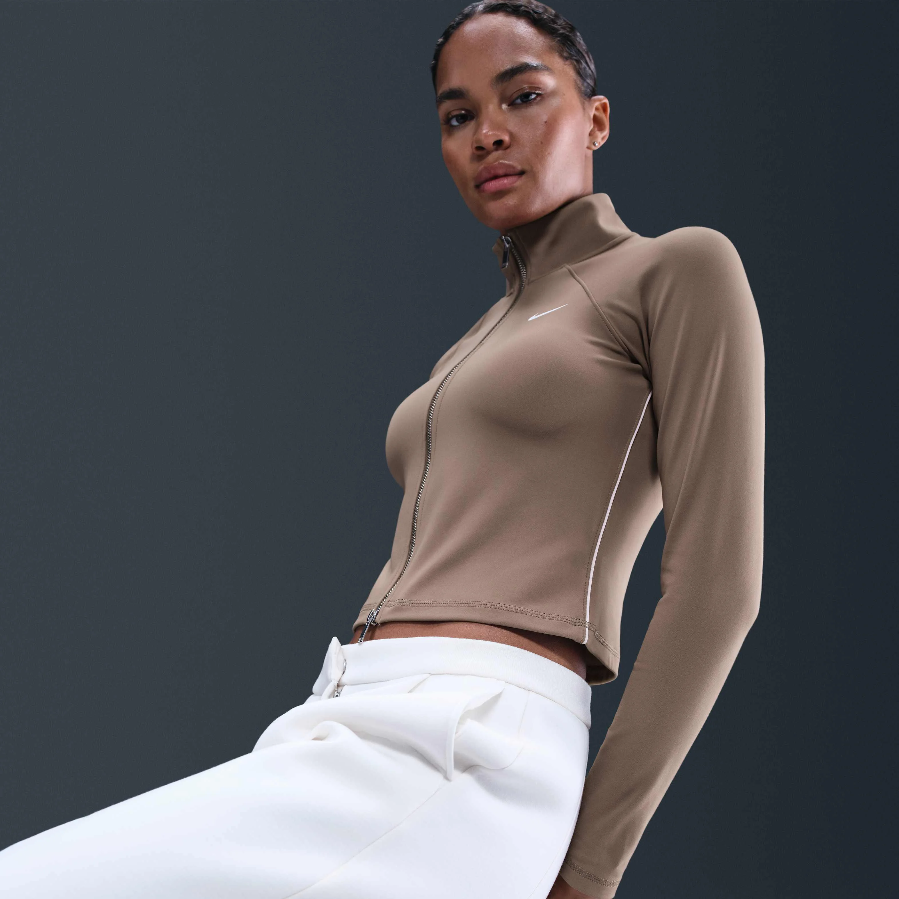 ژاکت ورزشی زنانه نایک