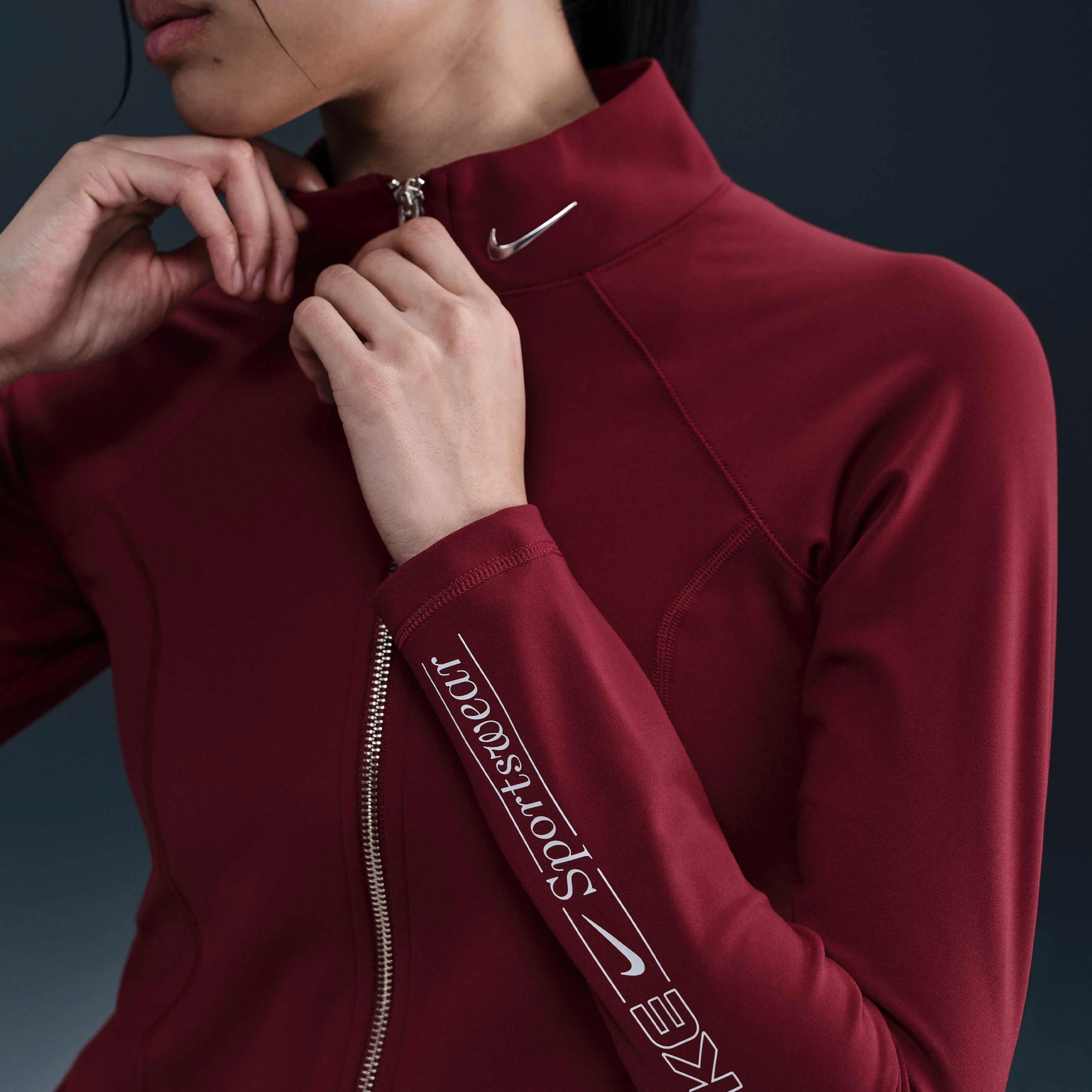 ژاکت ورزشی زنانه نایک