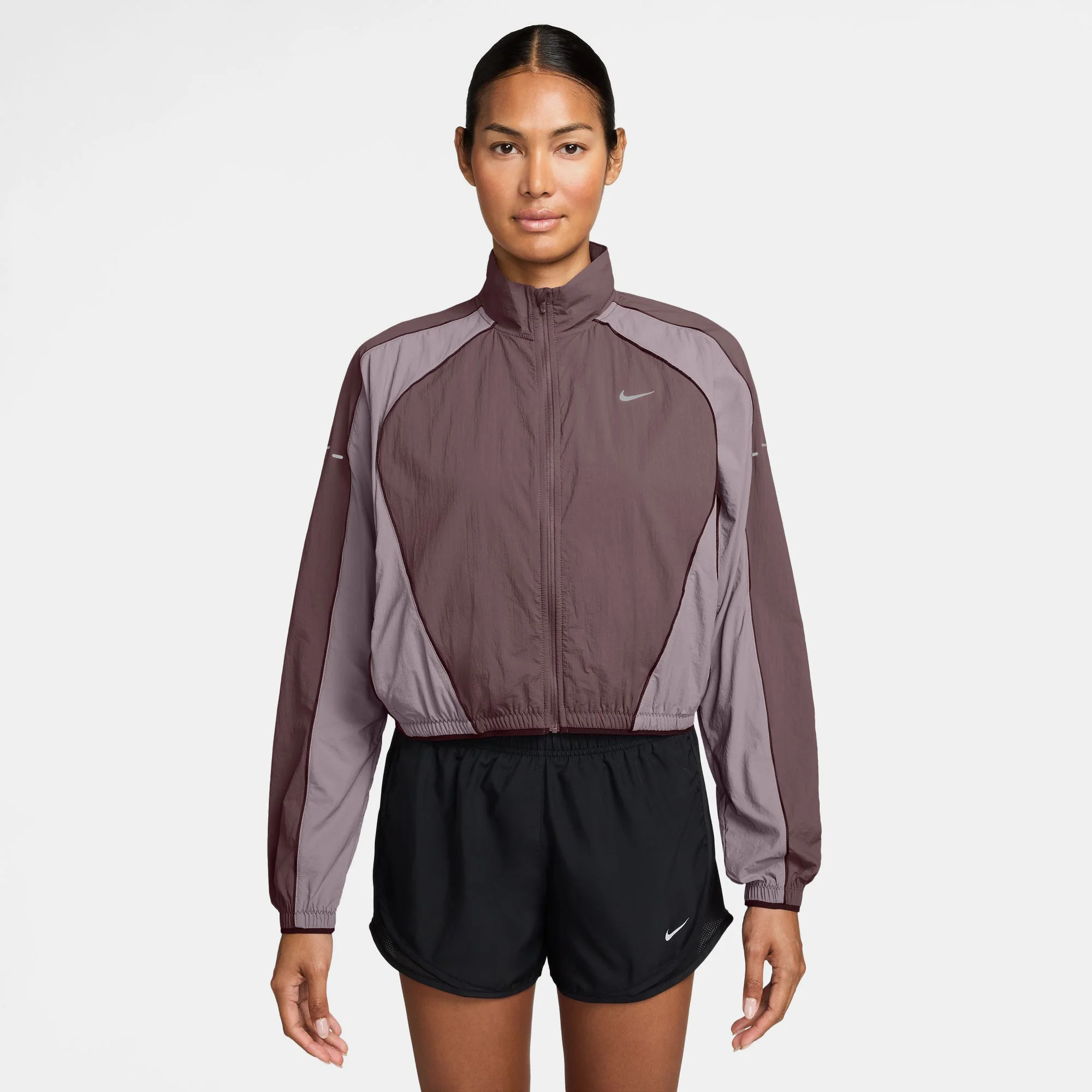 ژاکت ورزشی زنانه نایکی سویفت با محافظت در برابر اشعه ماوراء بنفش