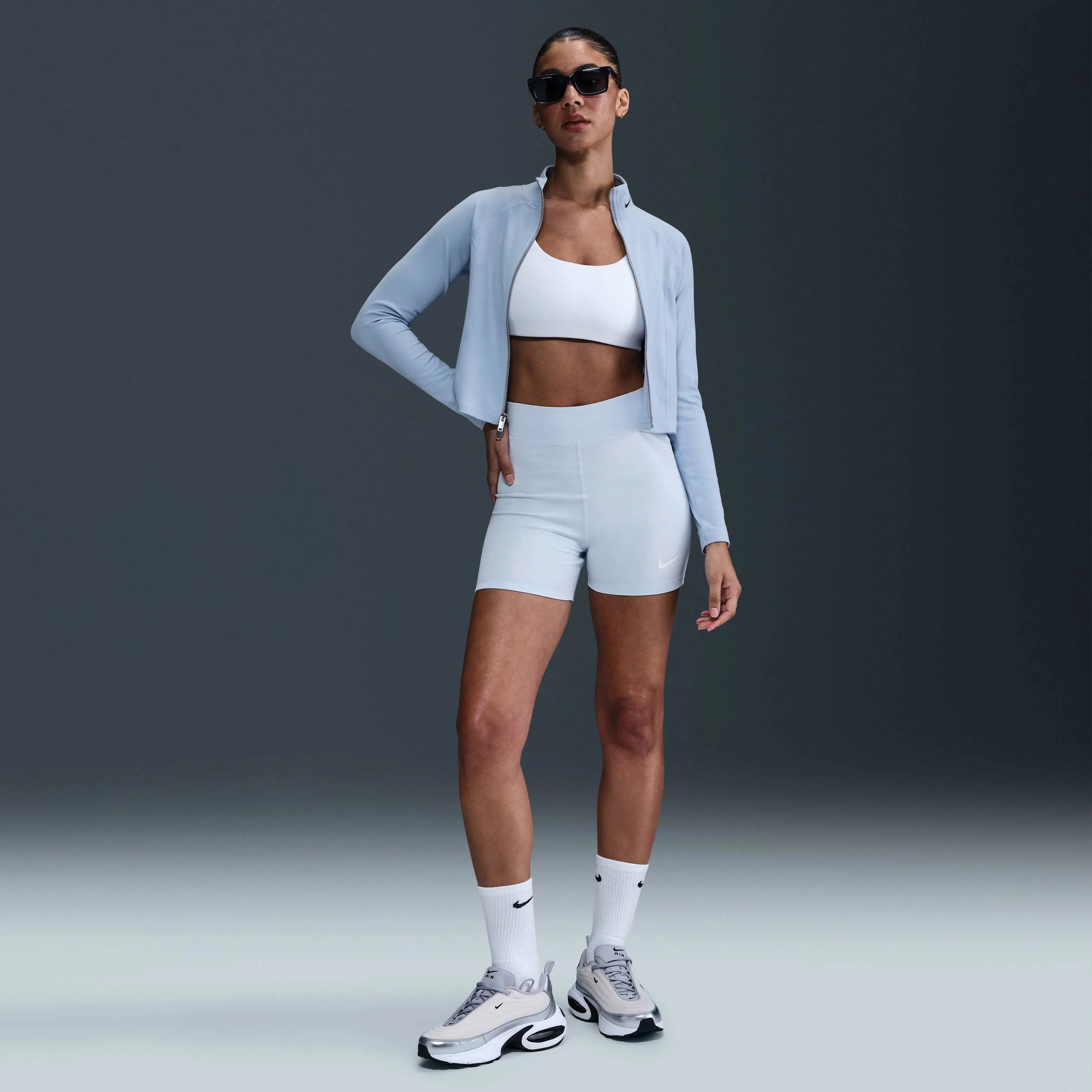 شورت ورزشی زنانه نایک اسپرتس ویر کلاسیک کمر بلند 12.5 سانتی متری