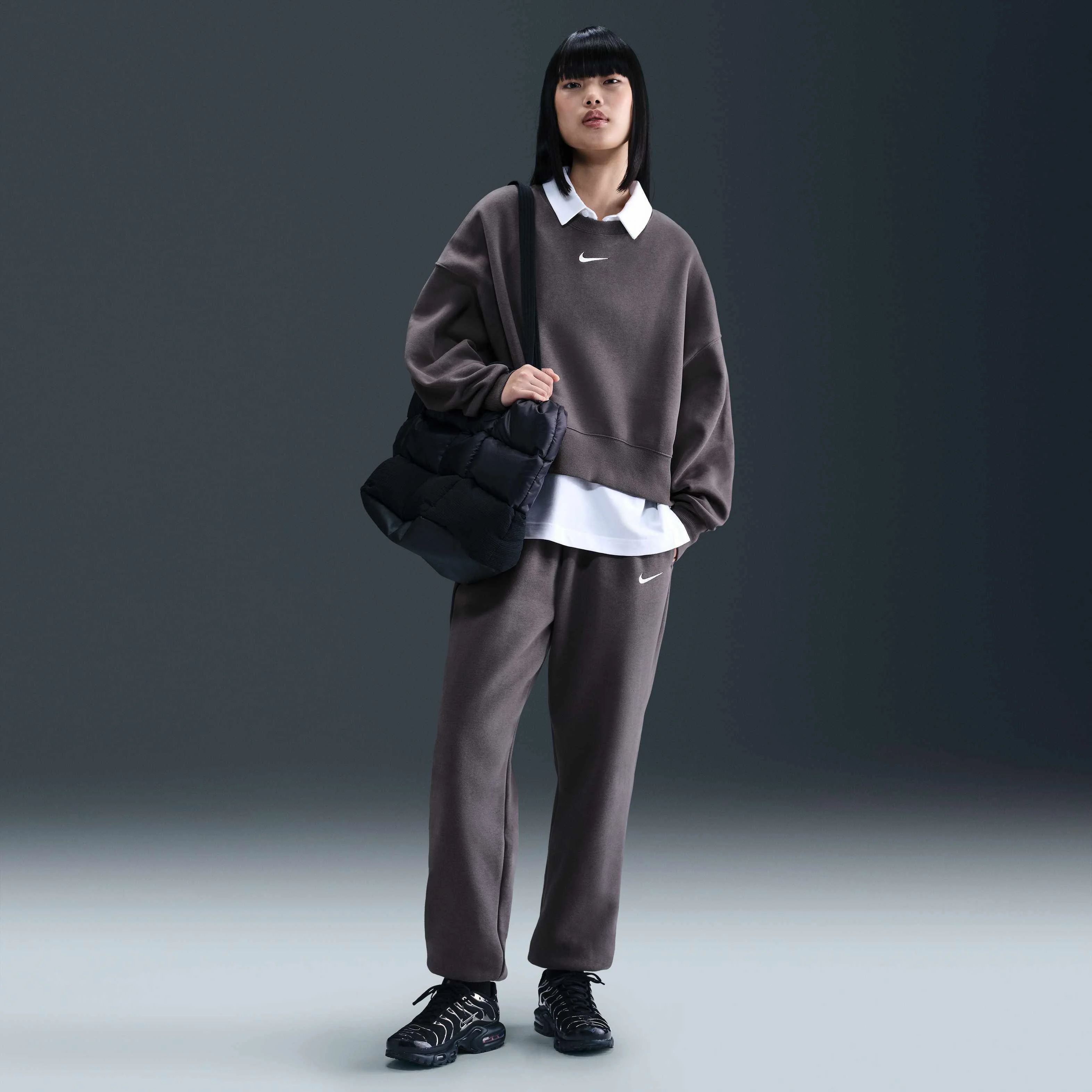 شلوار ورزشی زنانه نایکی اسپرتس ویر فونیکس فلیس کمر بلند و سایز بزرگ شلوار ورزشی زنانه نایکی اسپرتس ویر فونیکس فلیس کمر بلند و سایز بزرگ