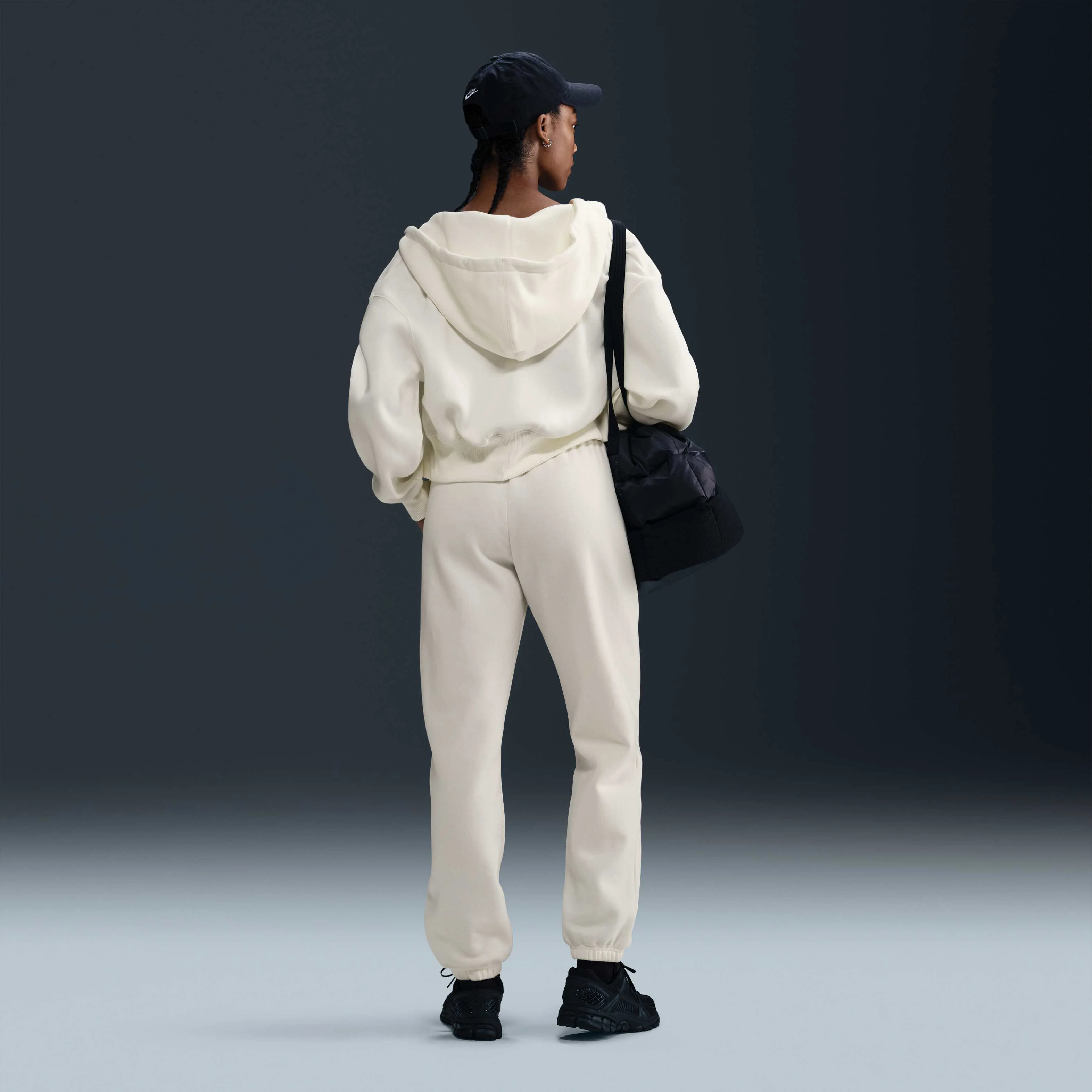 شلوار ورزشی زنانه نایک اسپرتسویر فونیکس پشمی کمر بلند و سایز بزرگ شلوار ورزشی زنانه نایک اسپرتسویر فونیکس پشمی کمر بلند و سایز بزرگ