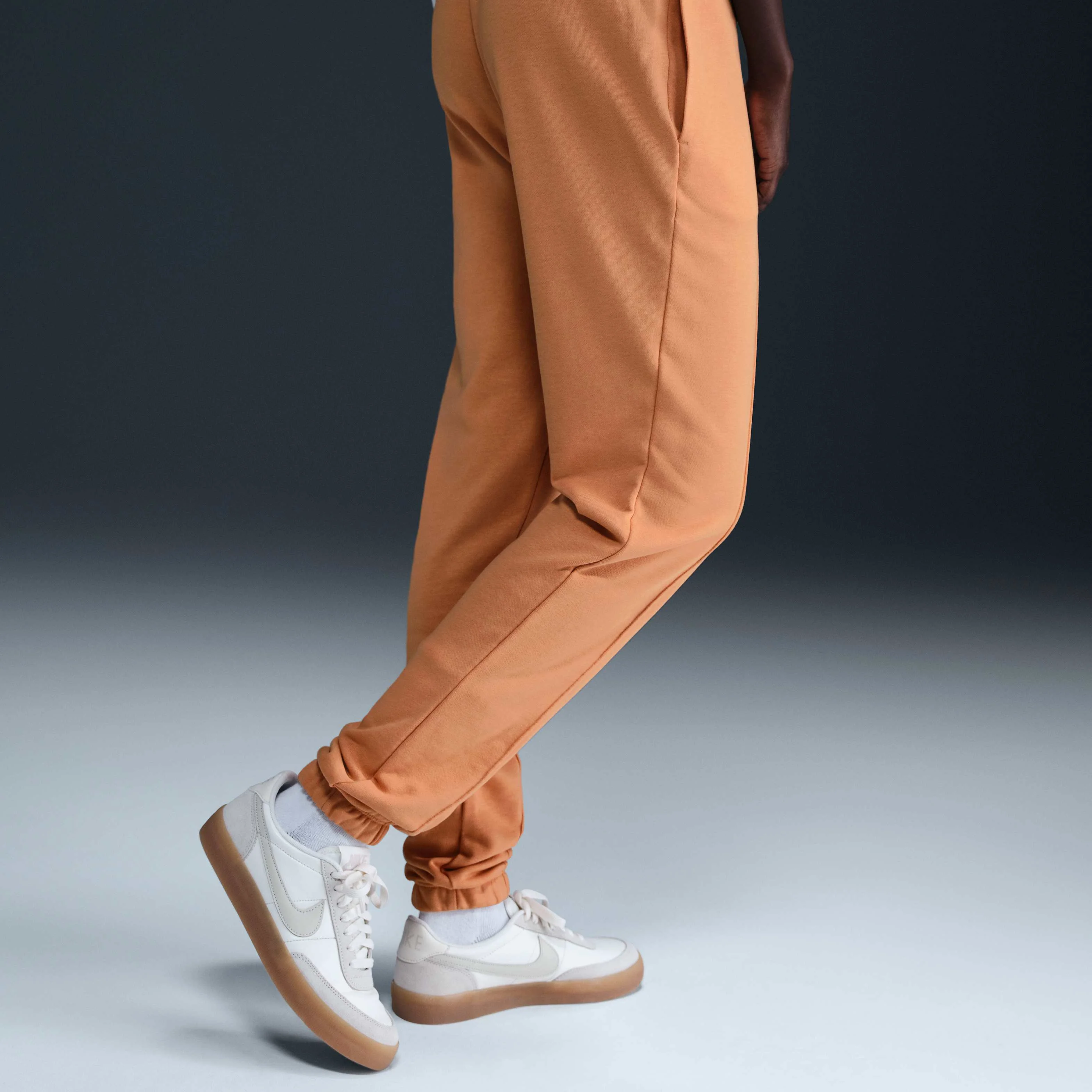 شلوار ورزشی زنانه نایک اسپرتس ویر Chill Terry با فاق بلند و برش باریک