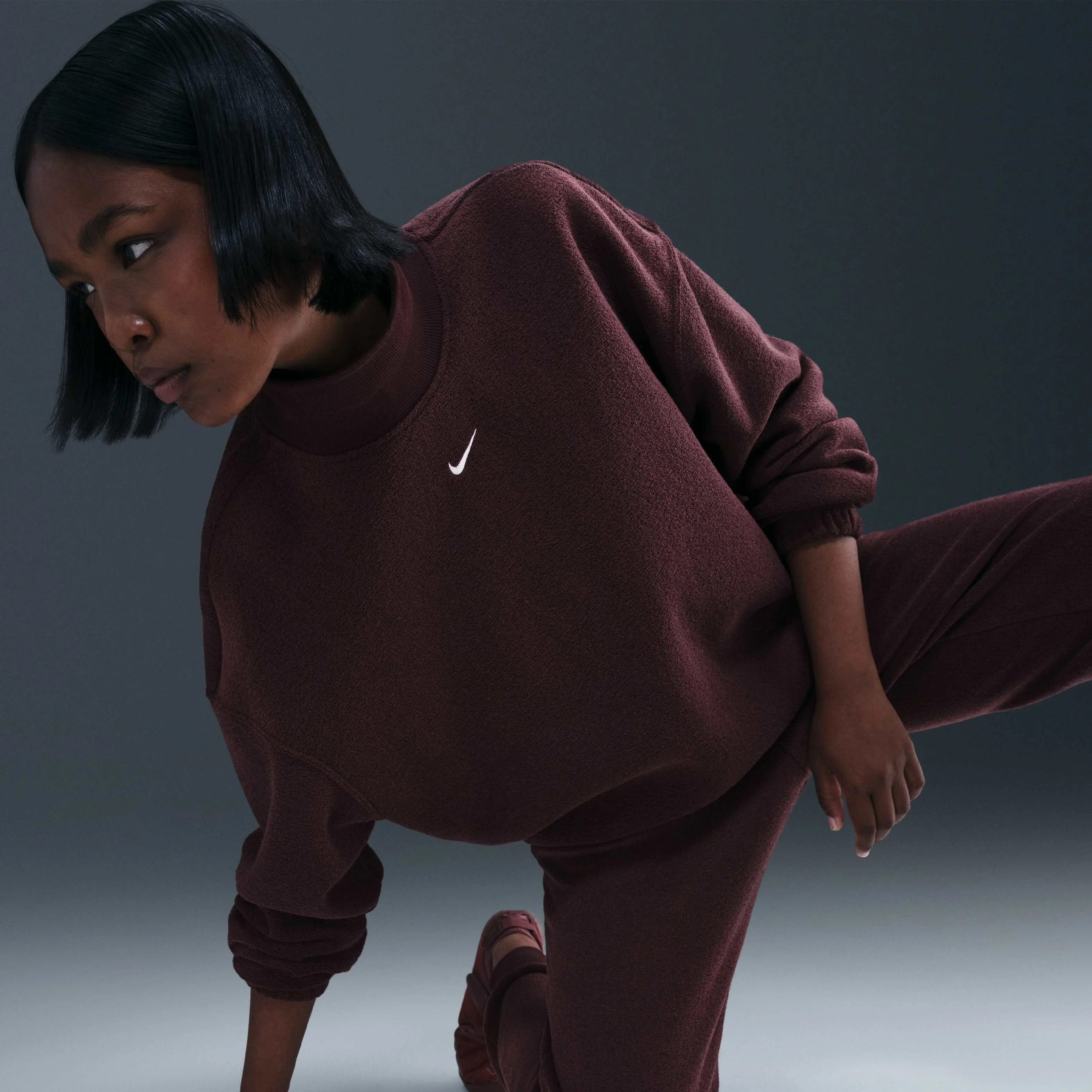 تاپ پشمی زنانه نایکی اسپرتس ویر فونیکس پلااش با یقه اسکی و سایز بزرگ