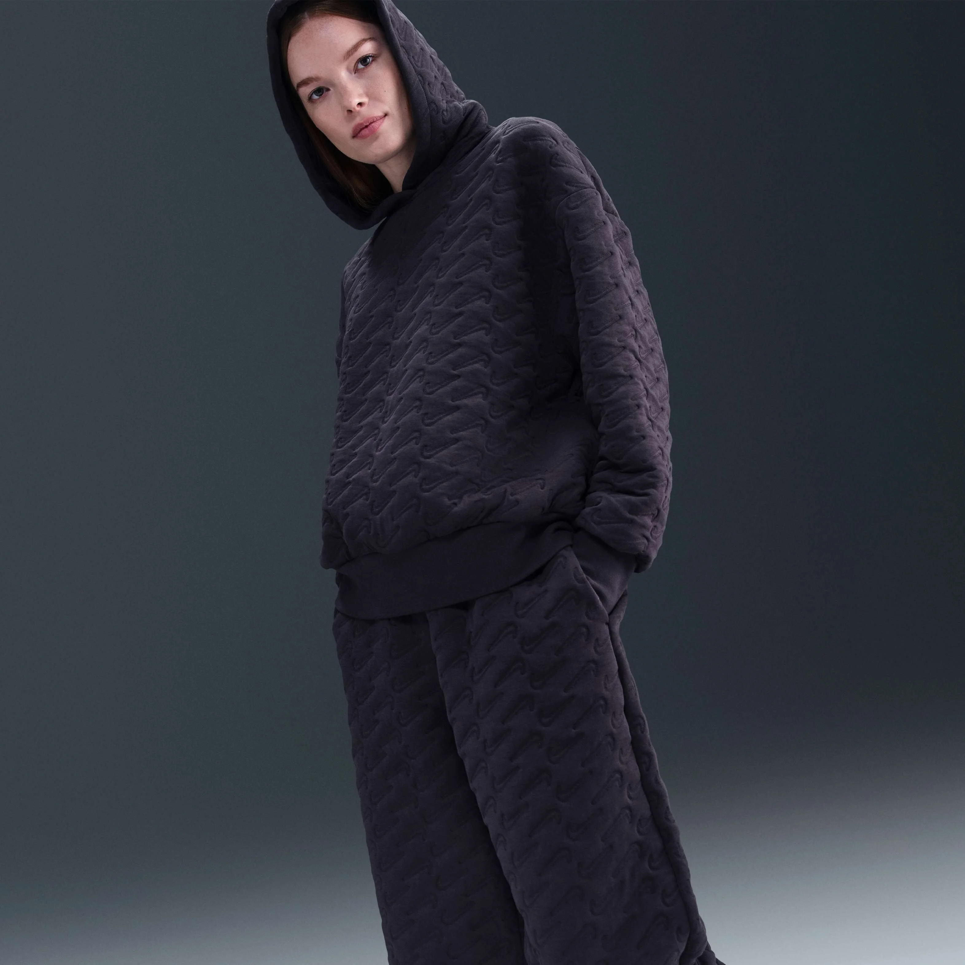 هودی زنانه نایکی اسپرتس ویر فونیکس فلیس بافت دار و آزاد