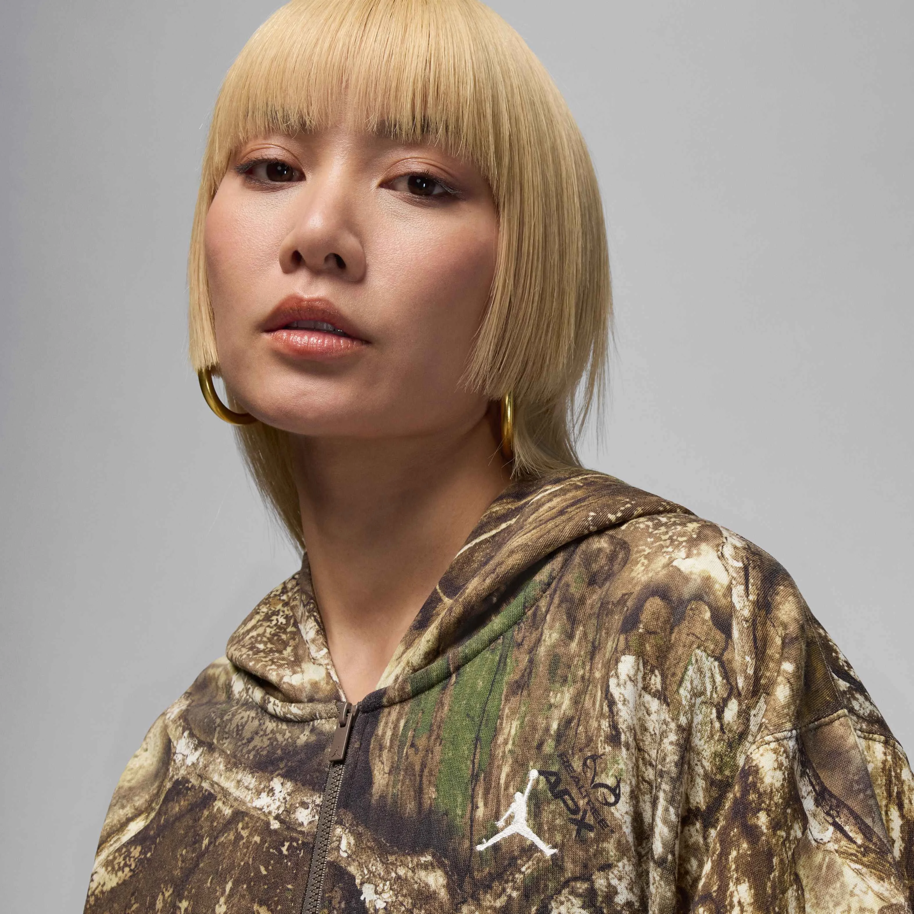 هودی زیپدار زنانه جردن بروکلین فلیس مدل Realtree Mod Crop - رنگ Sail/Sail هودی زیپدار زنانه جردن بروکلین فلیس مدل Realtree Mod Crop - رنگ Sail/Sail