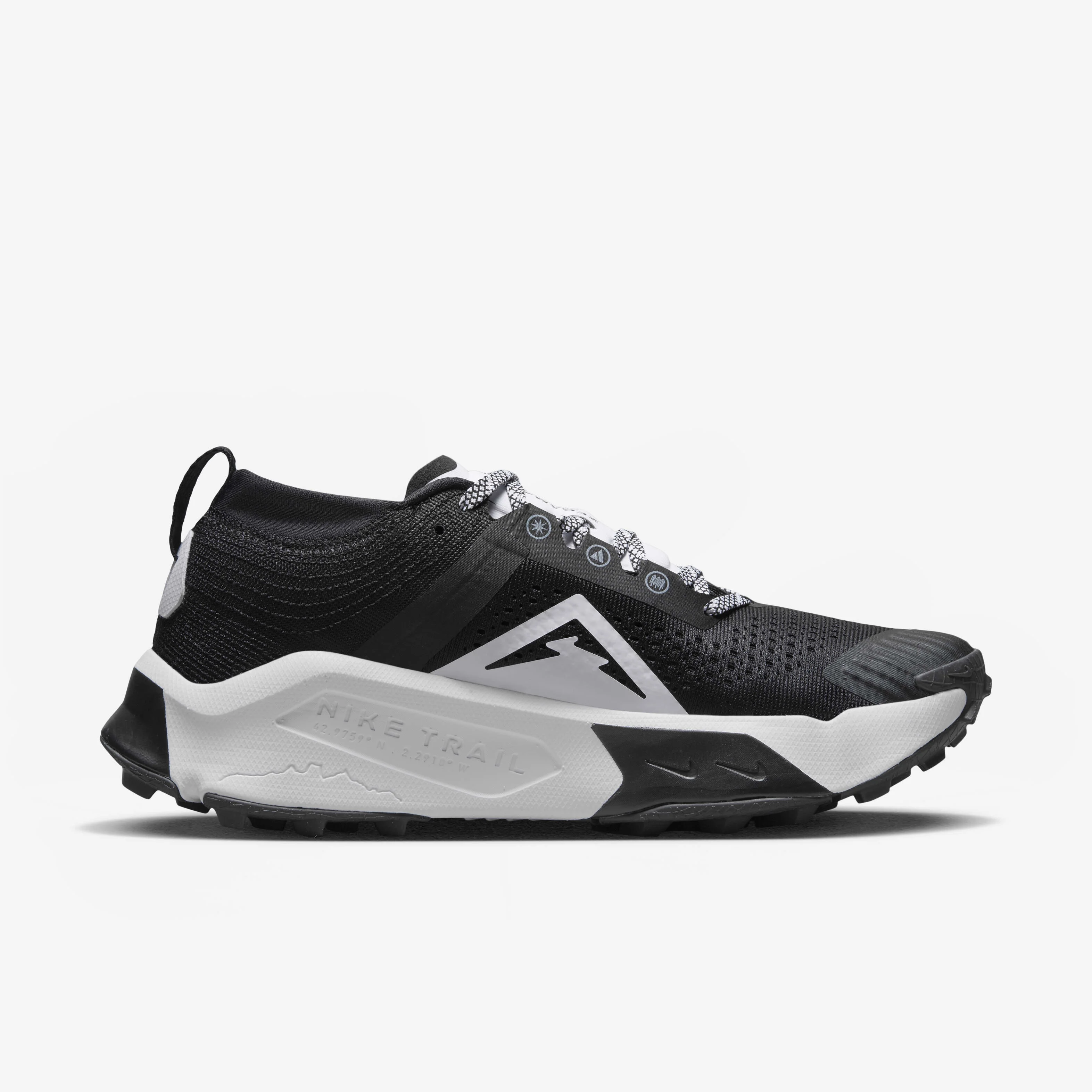 کفش های مخصوص دویدن در طبیعت زنانه نایک زگما