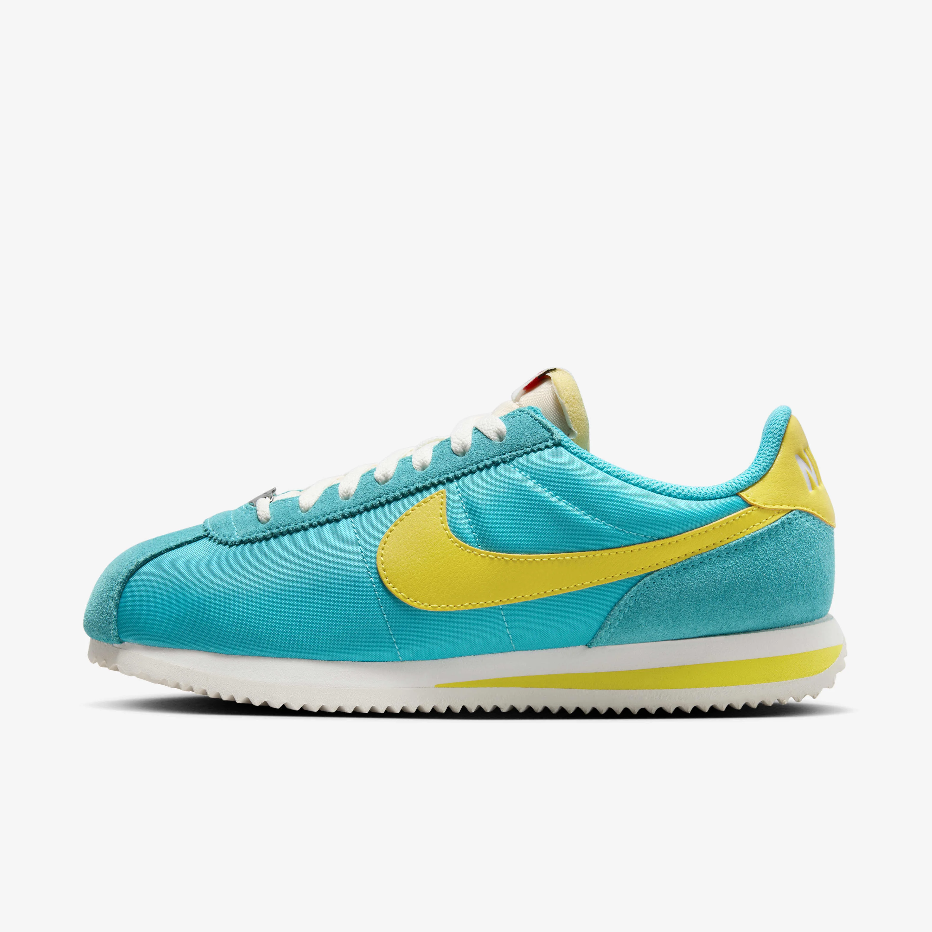 کفش پارچه ای نایک کورتز کفش پارچه ای نایک کورتز