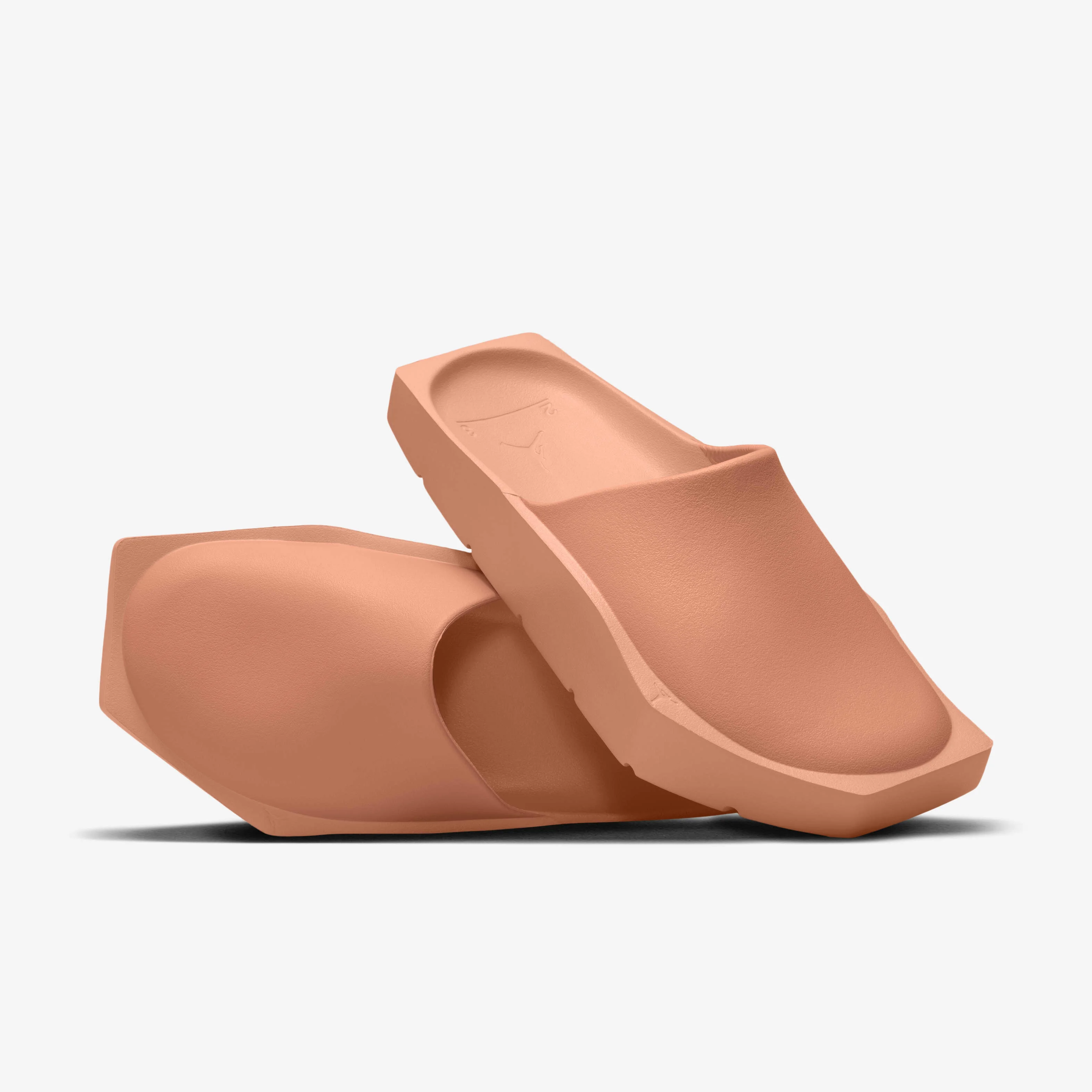 کفش زنانه جردن هکس میول - قهوه ای کهربایی/قهوه ای کهربایی