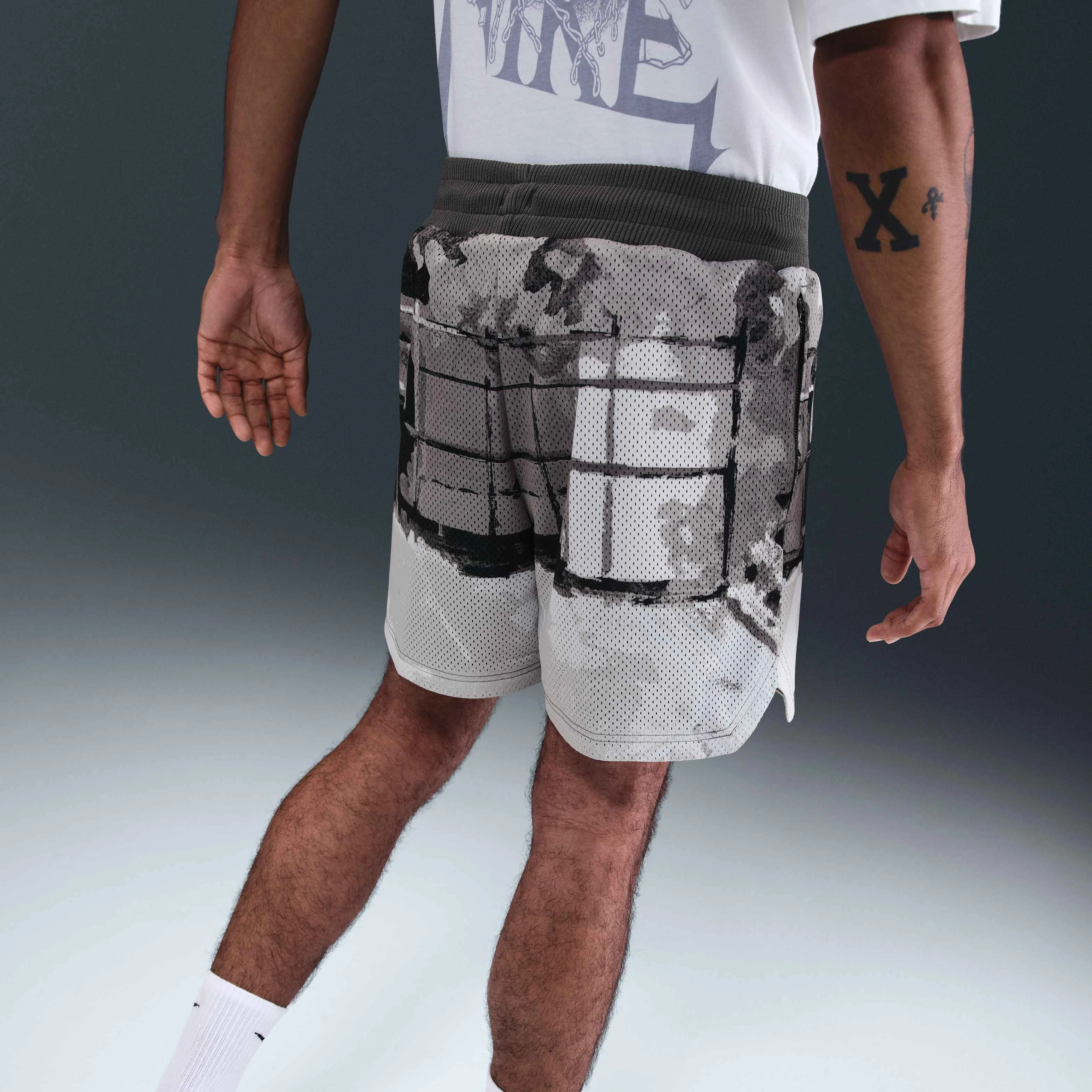 شورت ورزشی مردانه نایکی Dri-FIT توری بسکتبال (تقریباً ۱۳ سانتی متر) - خاکستری آهنی/عاجی کم رنگ