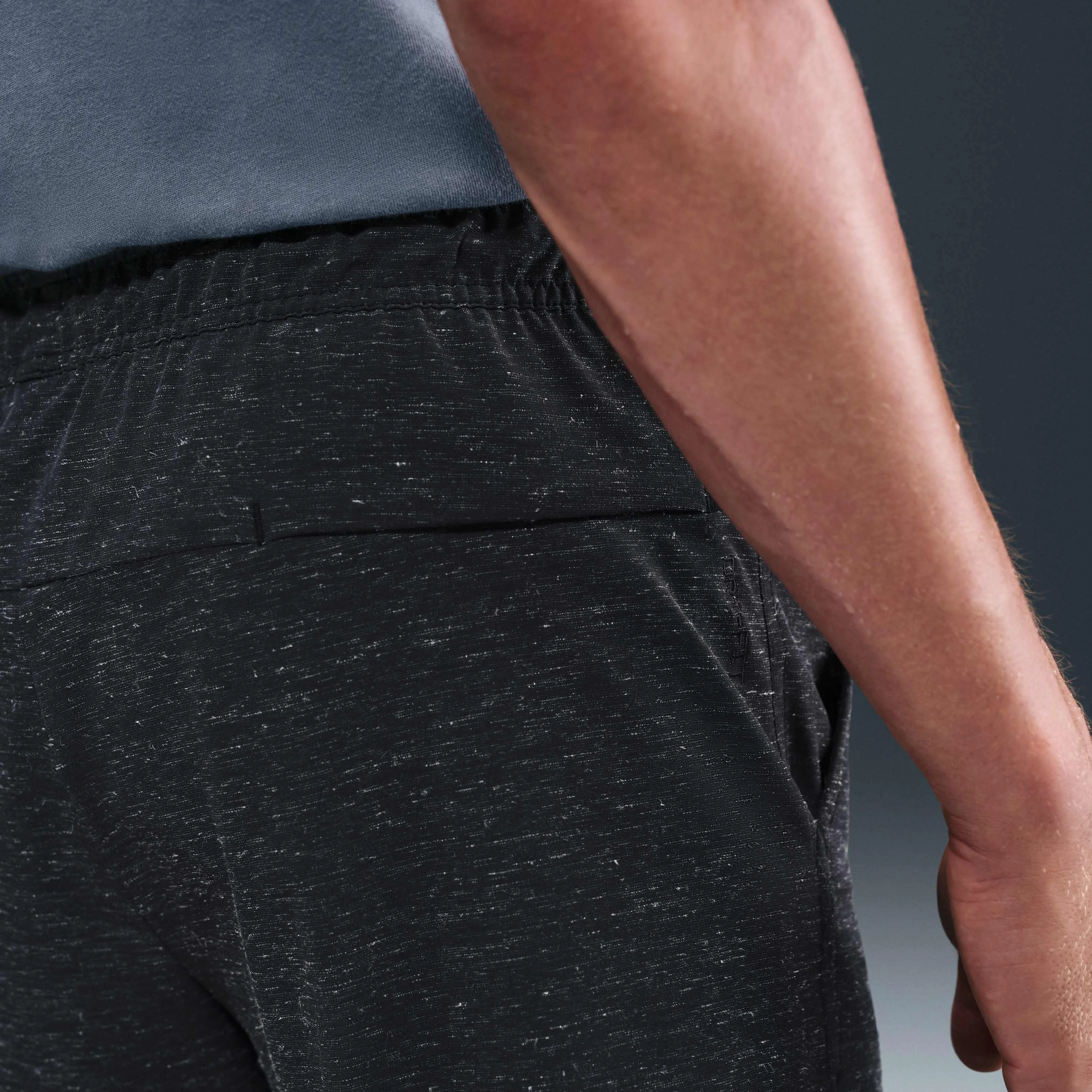 شورت ورزشی مردانه نایکی Unlimited Dri-FIT 18 سانتی‌متری بدون آستر