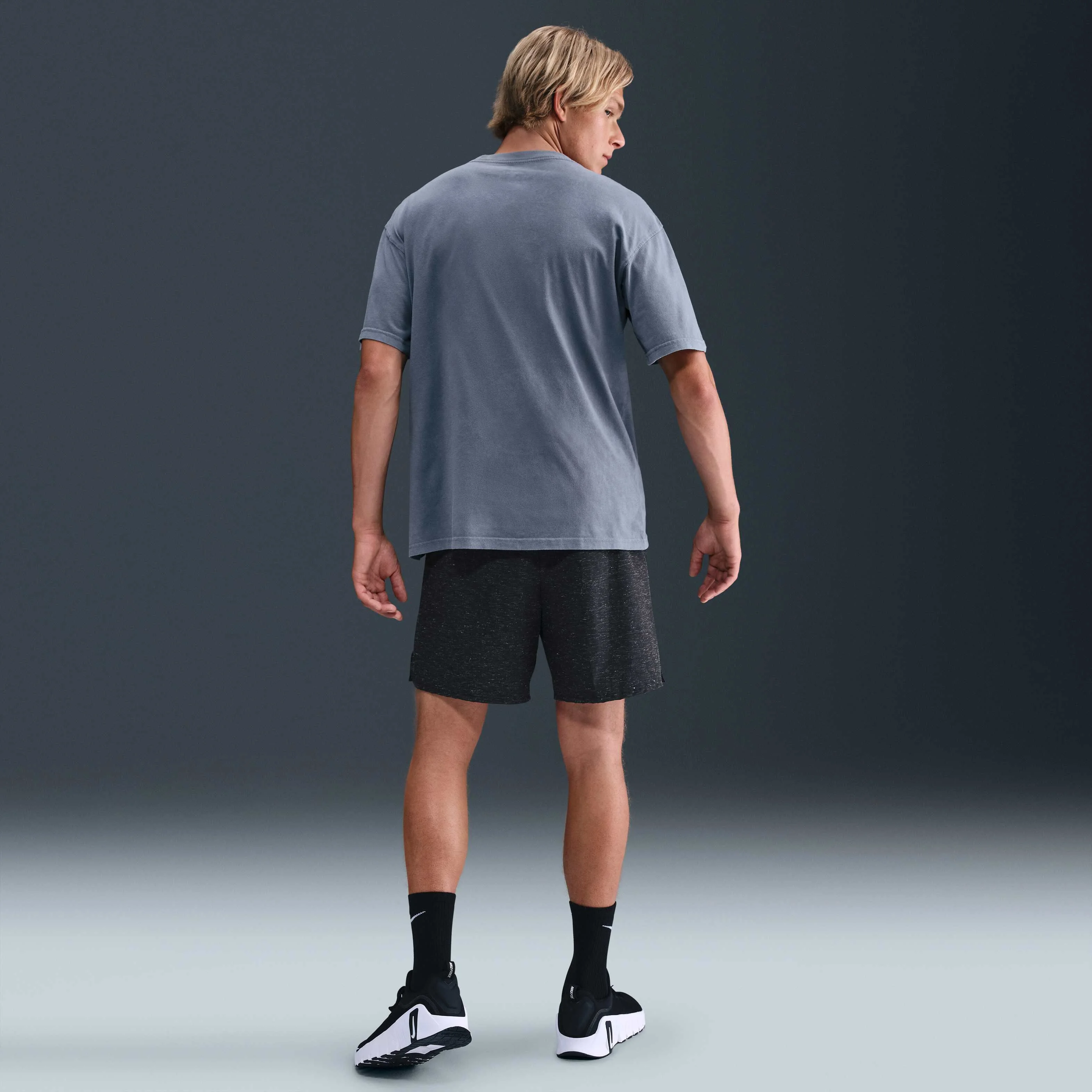 شورت ورزشی مردانه نایکی Unlimited Dri-FIT 18 سانتی‌متری بدون آستر