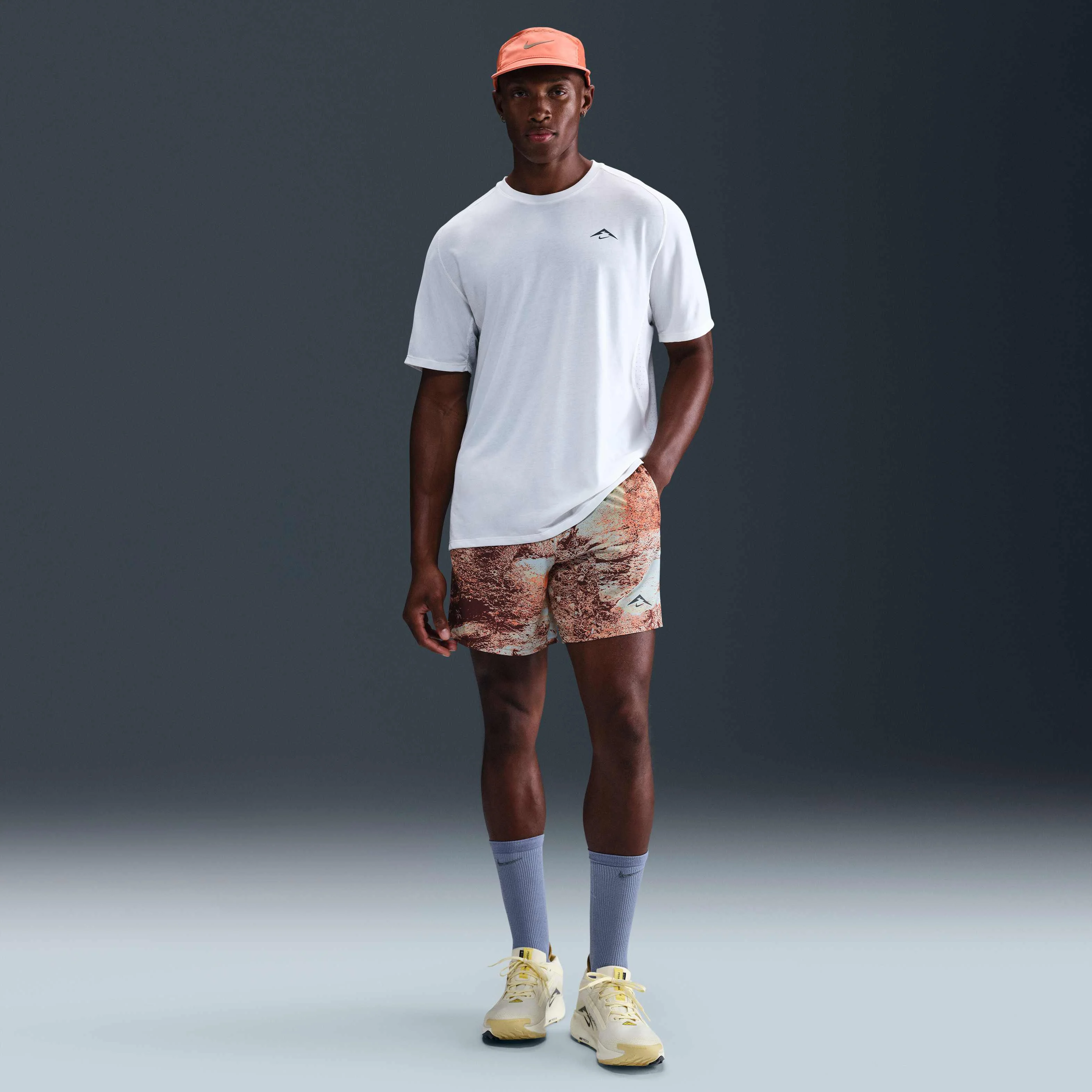 شورت ورزشی مردانه نایکی تریل Dri-FIT با طول تقریبی ۱۵ سانتی‌متر و آستر