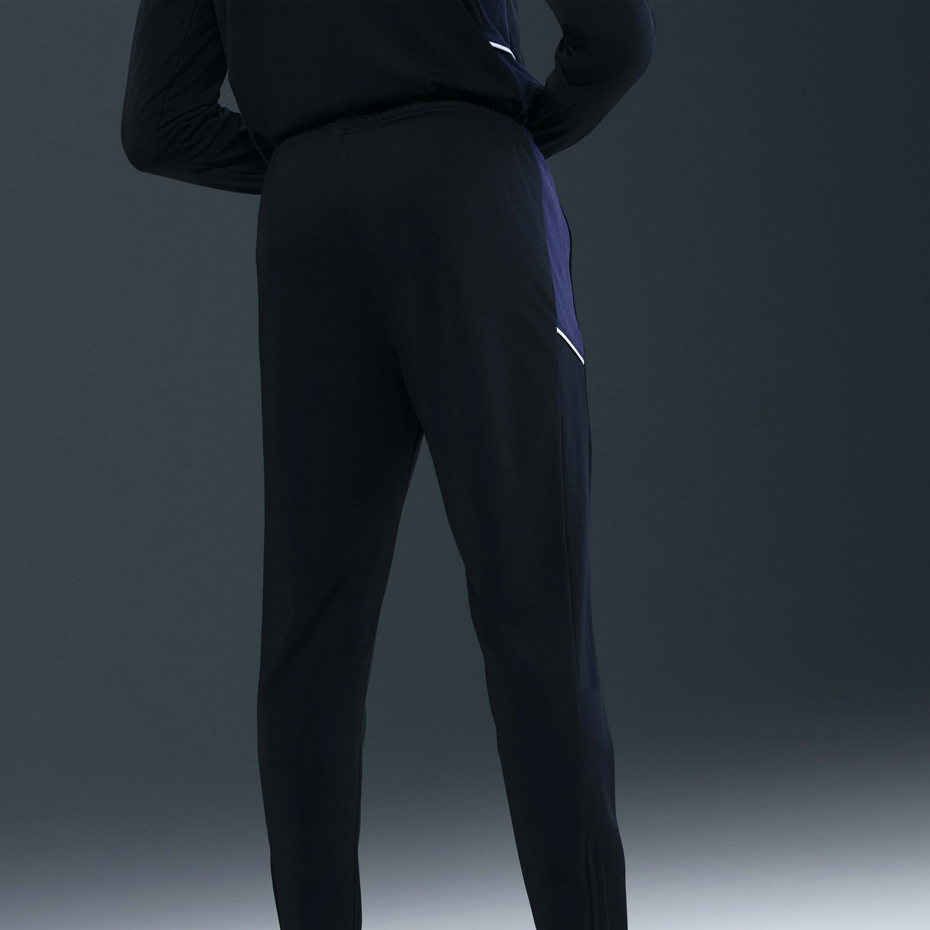 شلوار ورزشی مردانه نایکی آکادمی Dri-FIT مناسب فوتبال شلوار ورزشی مردانه نایکی آکادمی Dri-FIT مناسب فوتبال