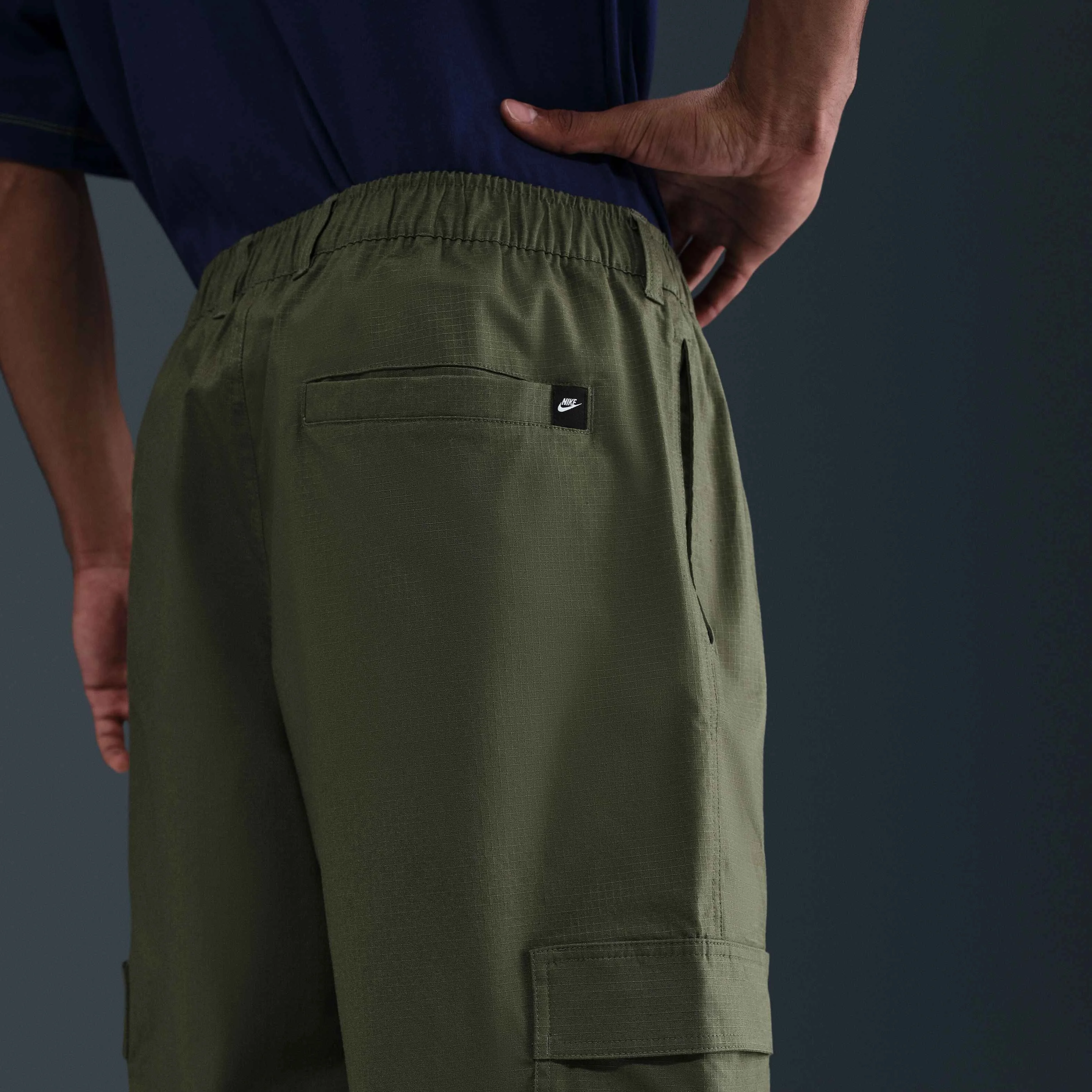 شلوار کارگو بافت مردانه نایکی اسپرتس ویر کلاب شلوار کارگو بافت مردانه نایکی اسپرتس ویر کلاب