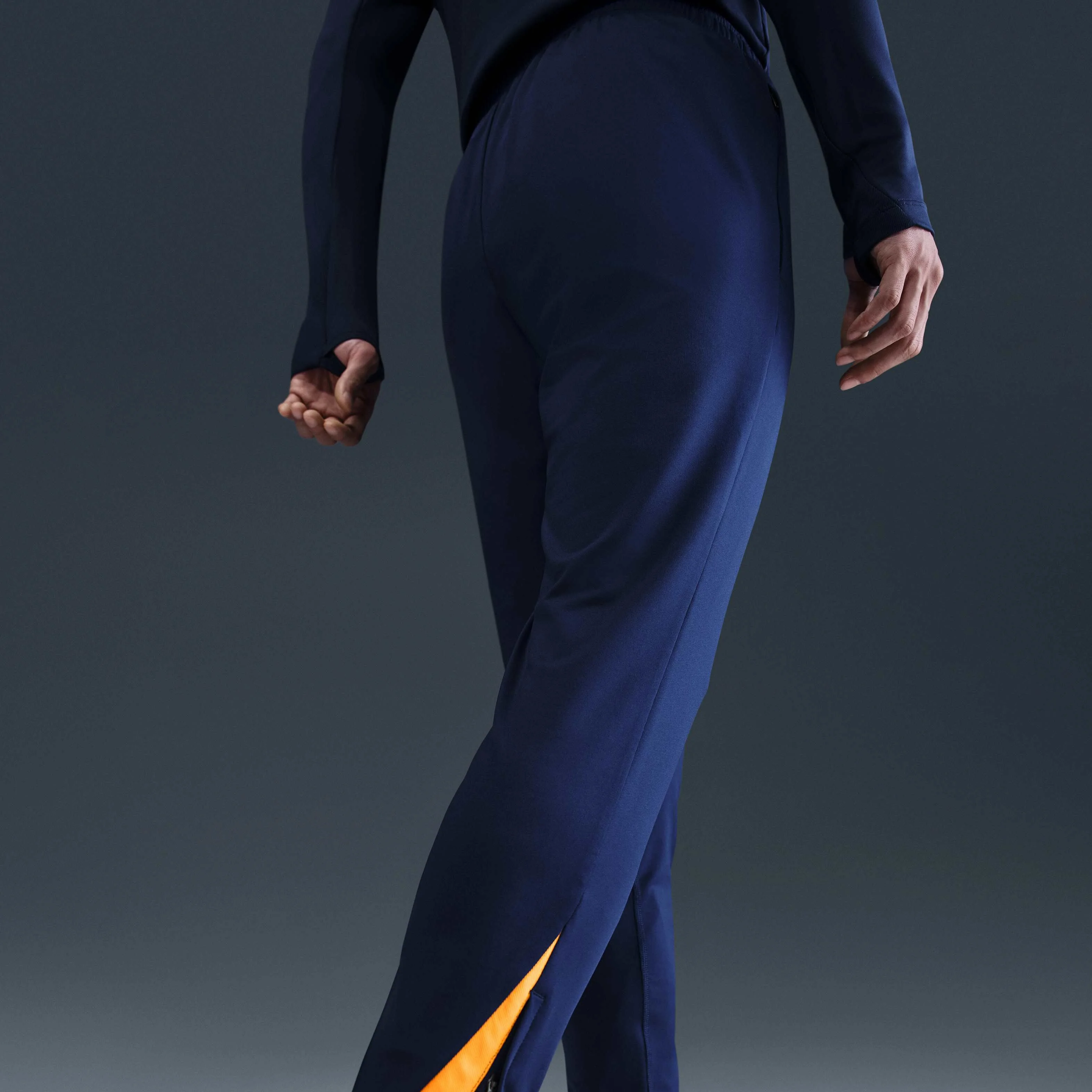 شلوار ورزشی مردانه نایکی استرایک Dri-FIT مناسب فوتبال شلوار ورزشی مردانه نایکی استرایک Dri-FIT مناسب فوتبال