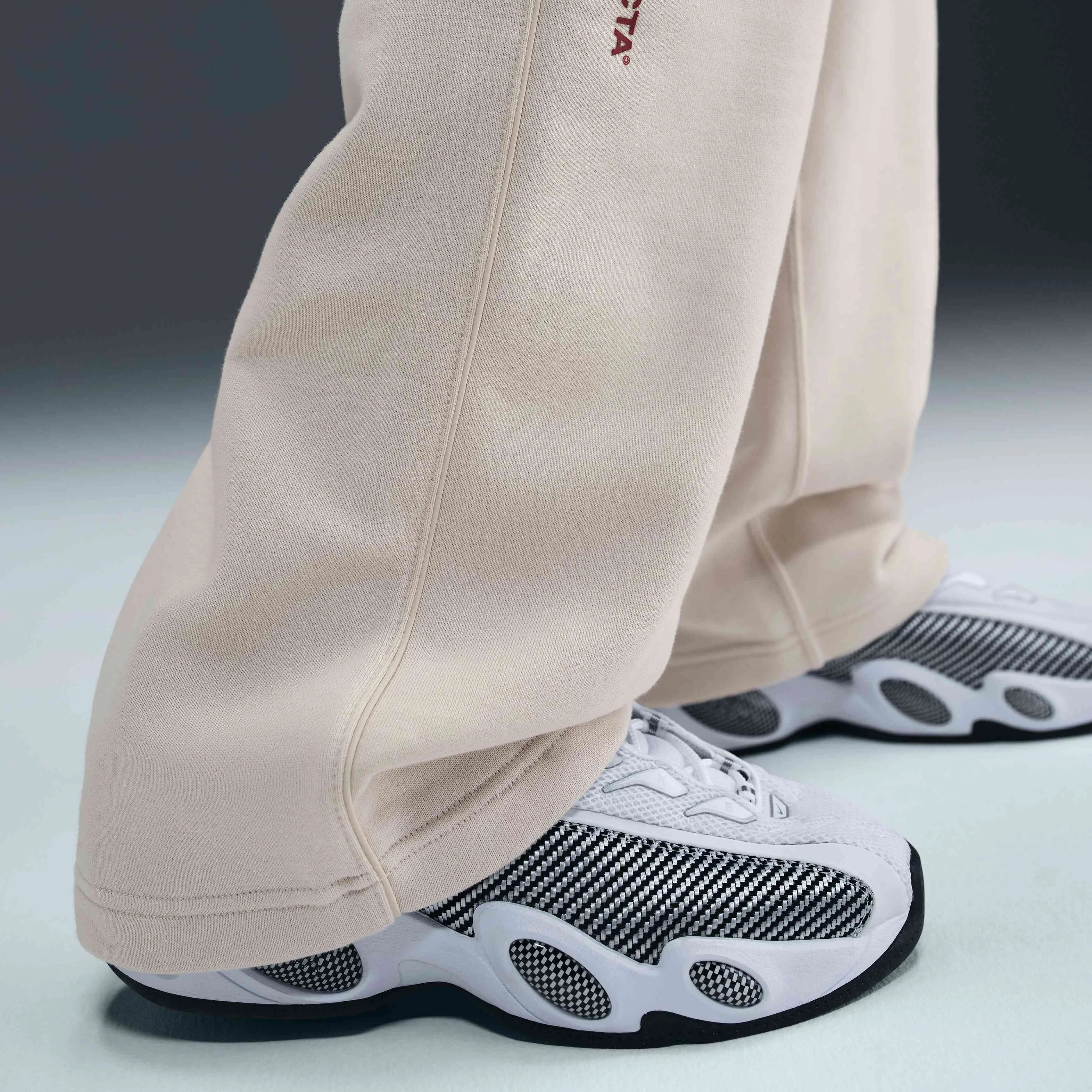 شلوار گرمکن پایین باز پشمی نایک NOCTA - قهوه ای روشن