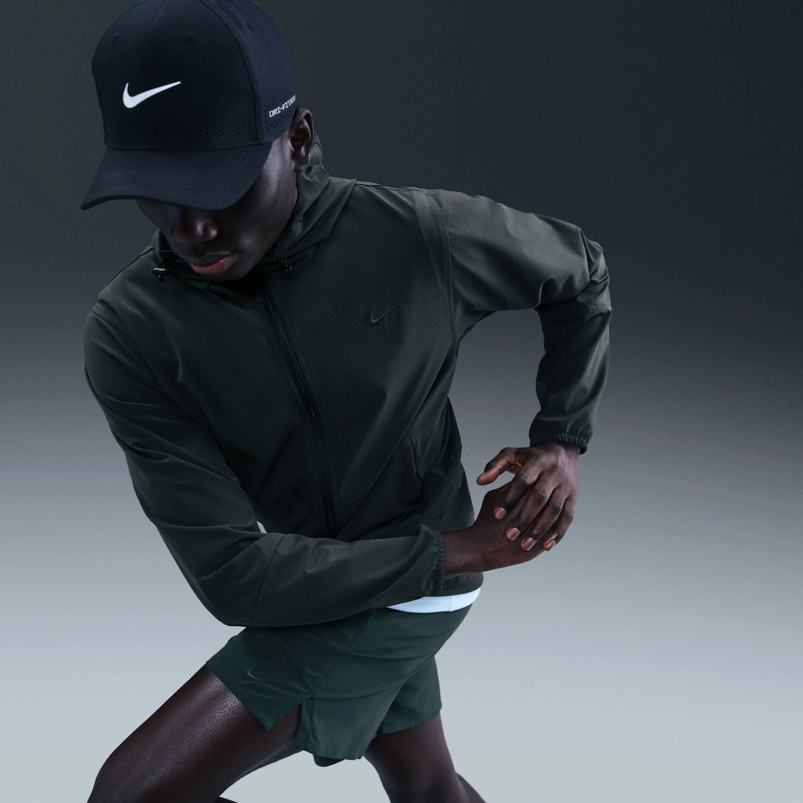 ژاکت چندمنظوره کلاه دار مردانه نایک Unlimited با قابلیت دفع آب