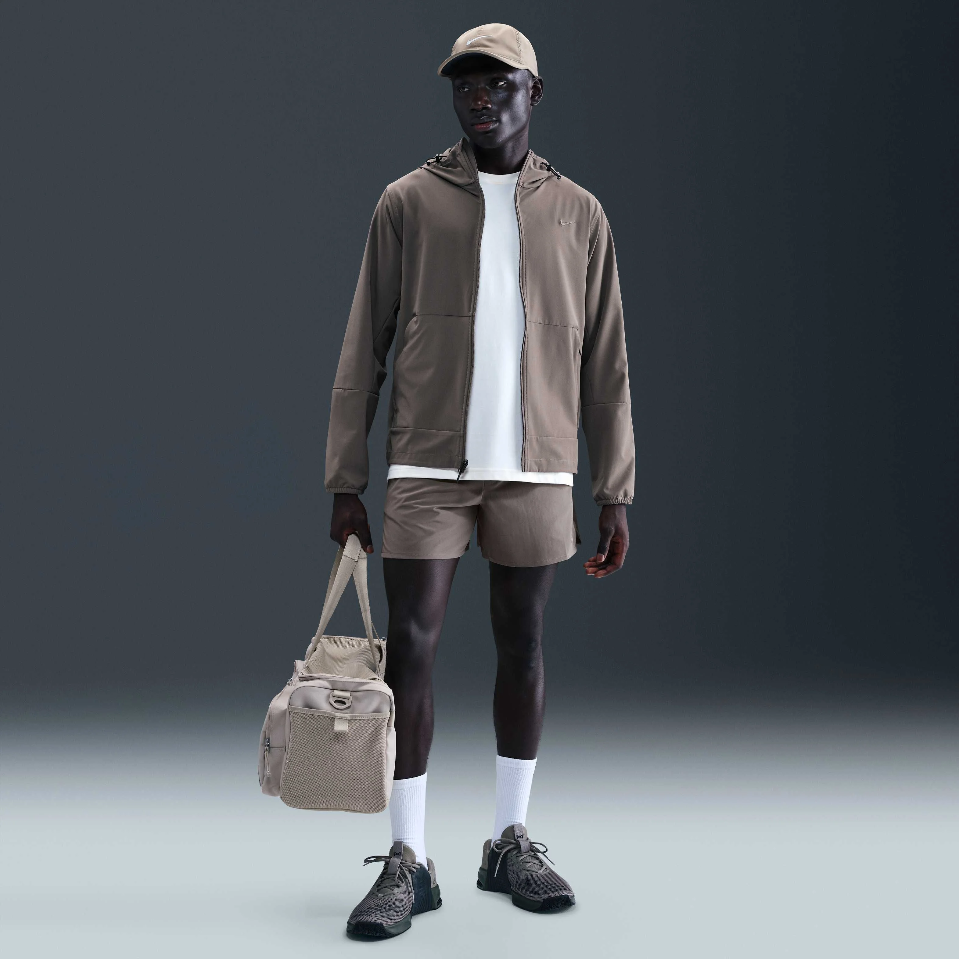 ژاکت ورزشی مردانه نایک مدل Unlimited با کلاه و قابلیت دفع آب