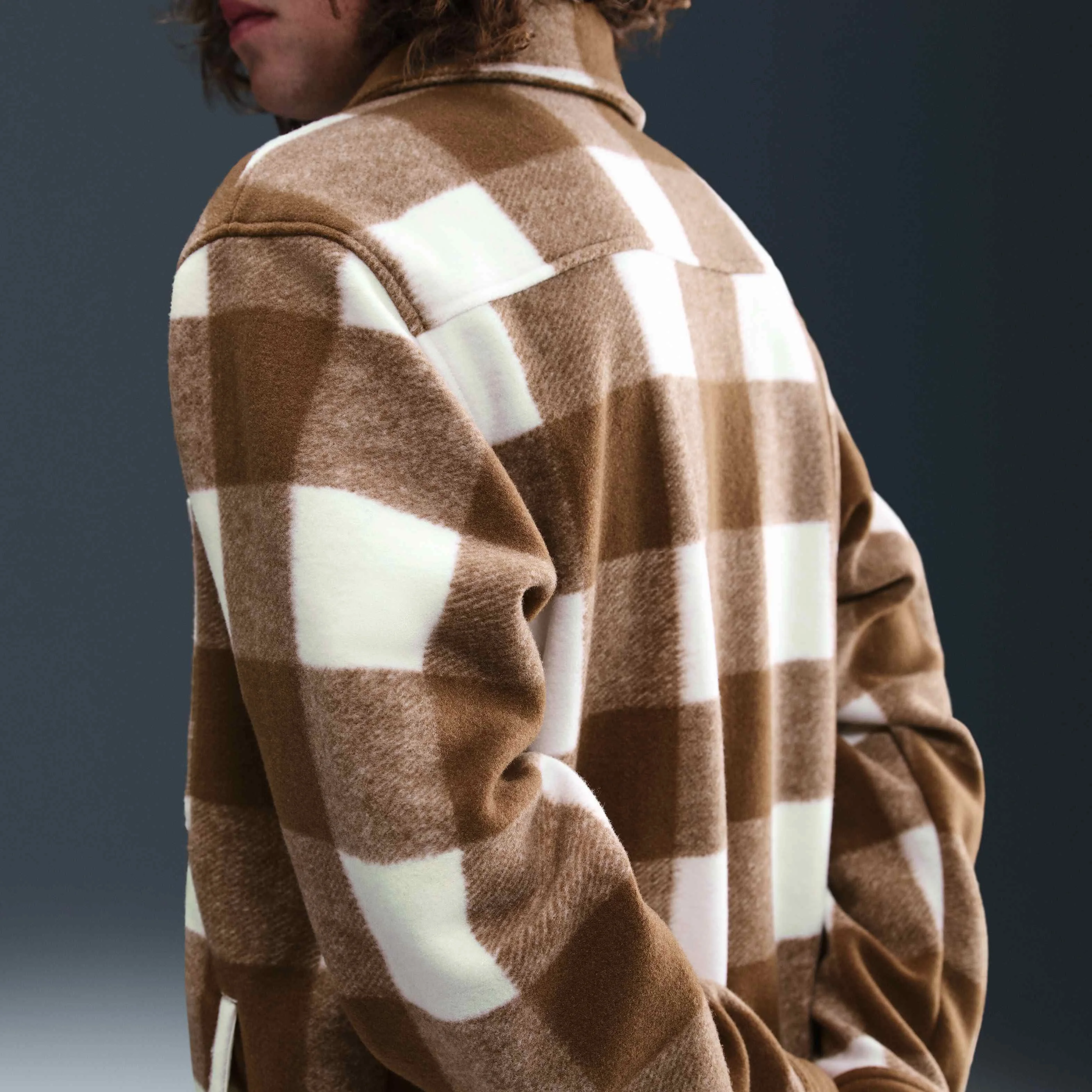 کت پیراهنی اسکیت نایکی SB مدل Essential کت پیراهنی اسکیت نایکی SB مدل Essential