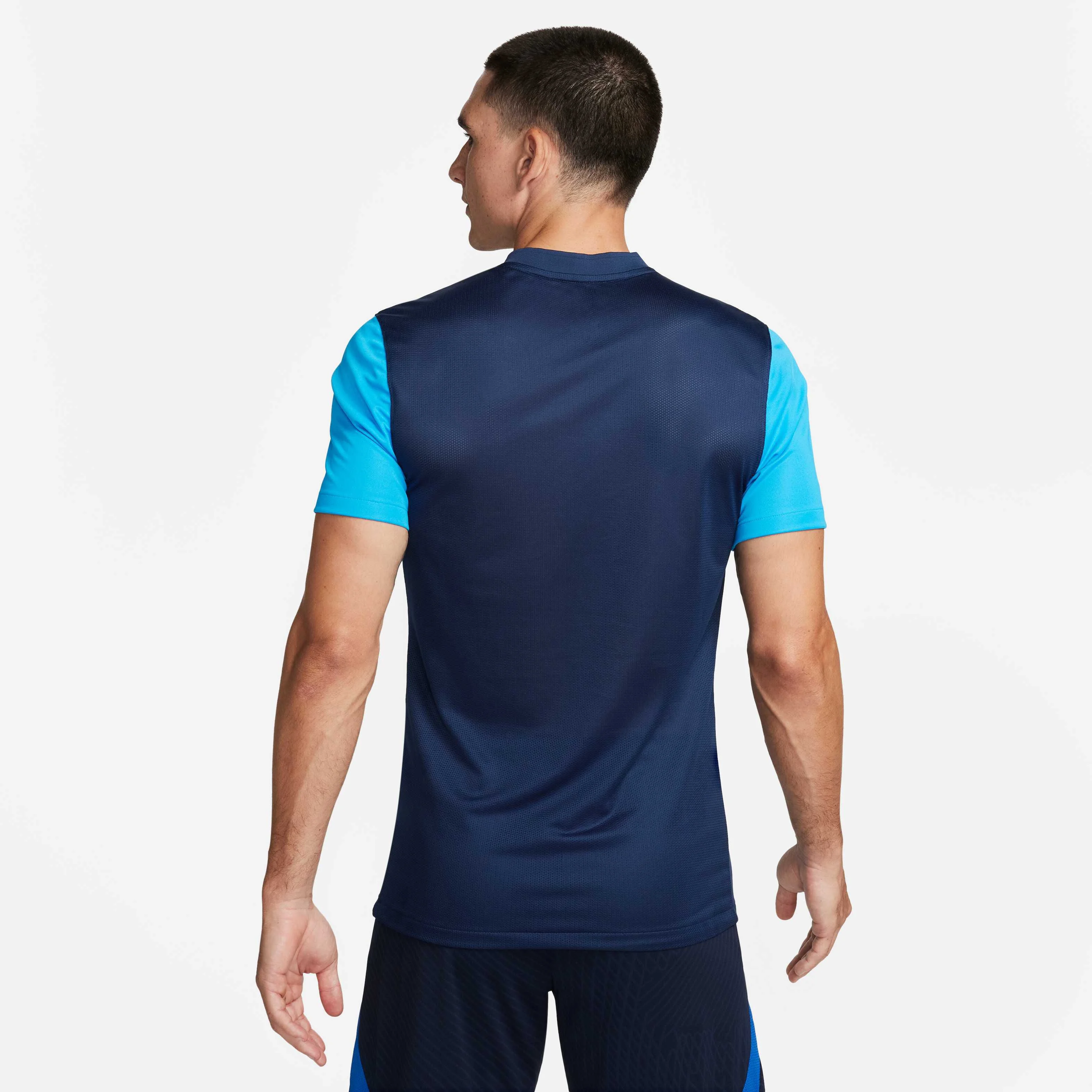 تی شرت آستین کوتاه مردانه نایکی Dri-FIT Trophy 5 (موجودی) تی شرت آستین کوتاه مردانه نایکی Dri-FIT Trophy 5 (موجودی)