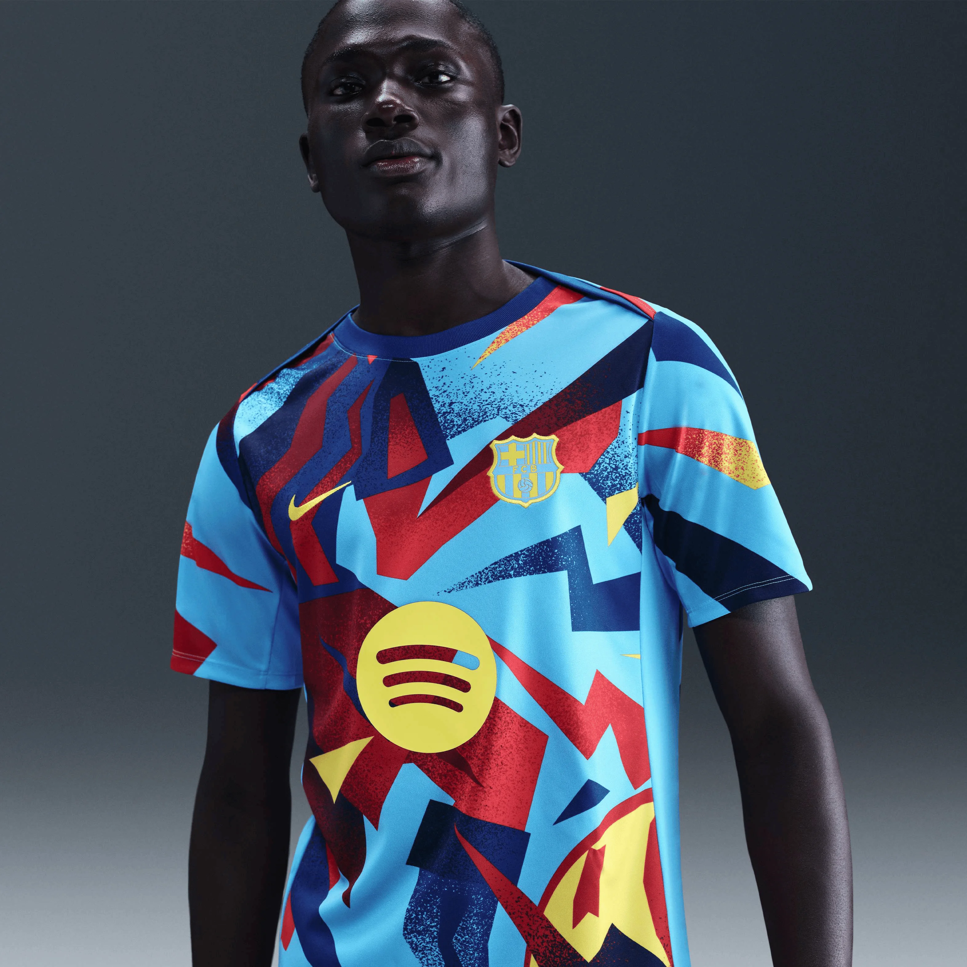 گرمکن پیش از مسابقه مردانه نایکی درای-فیت آکادمی پرو بارسلونا - آبی