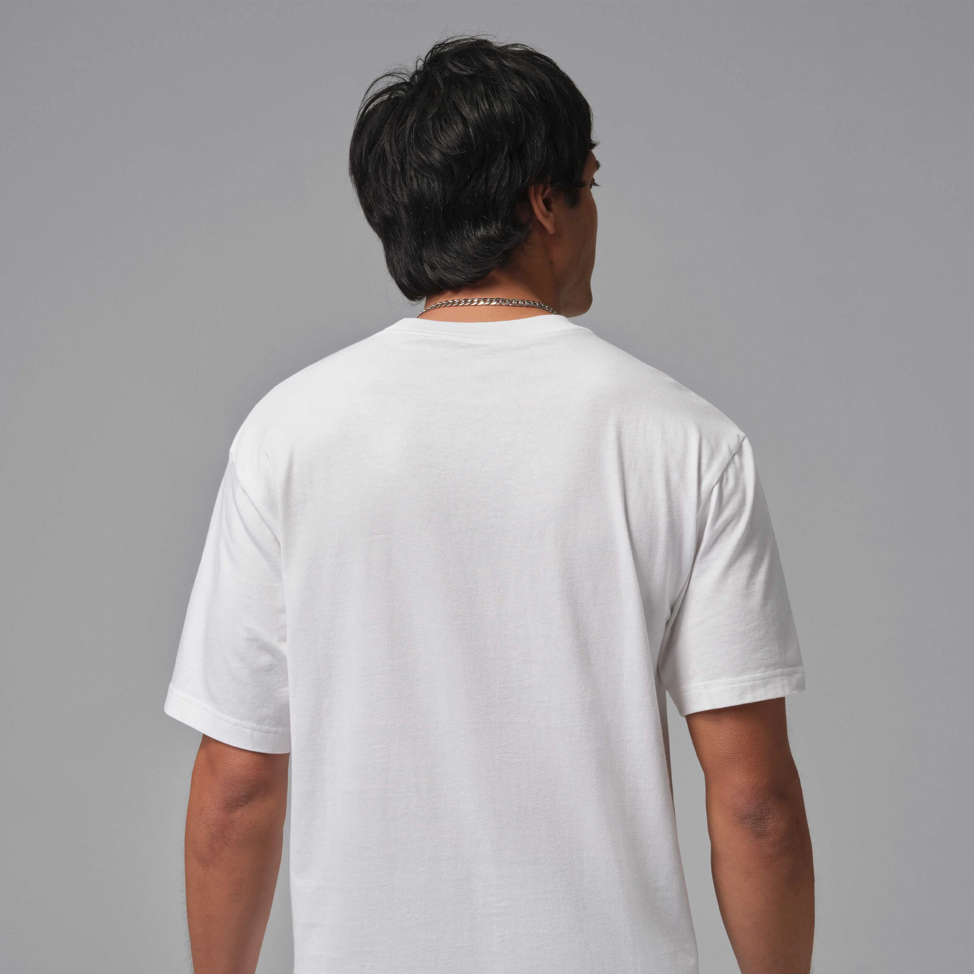 تی شرت مردانه جردن با طرح وصله کفش ورزشی