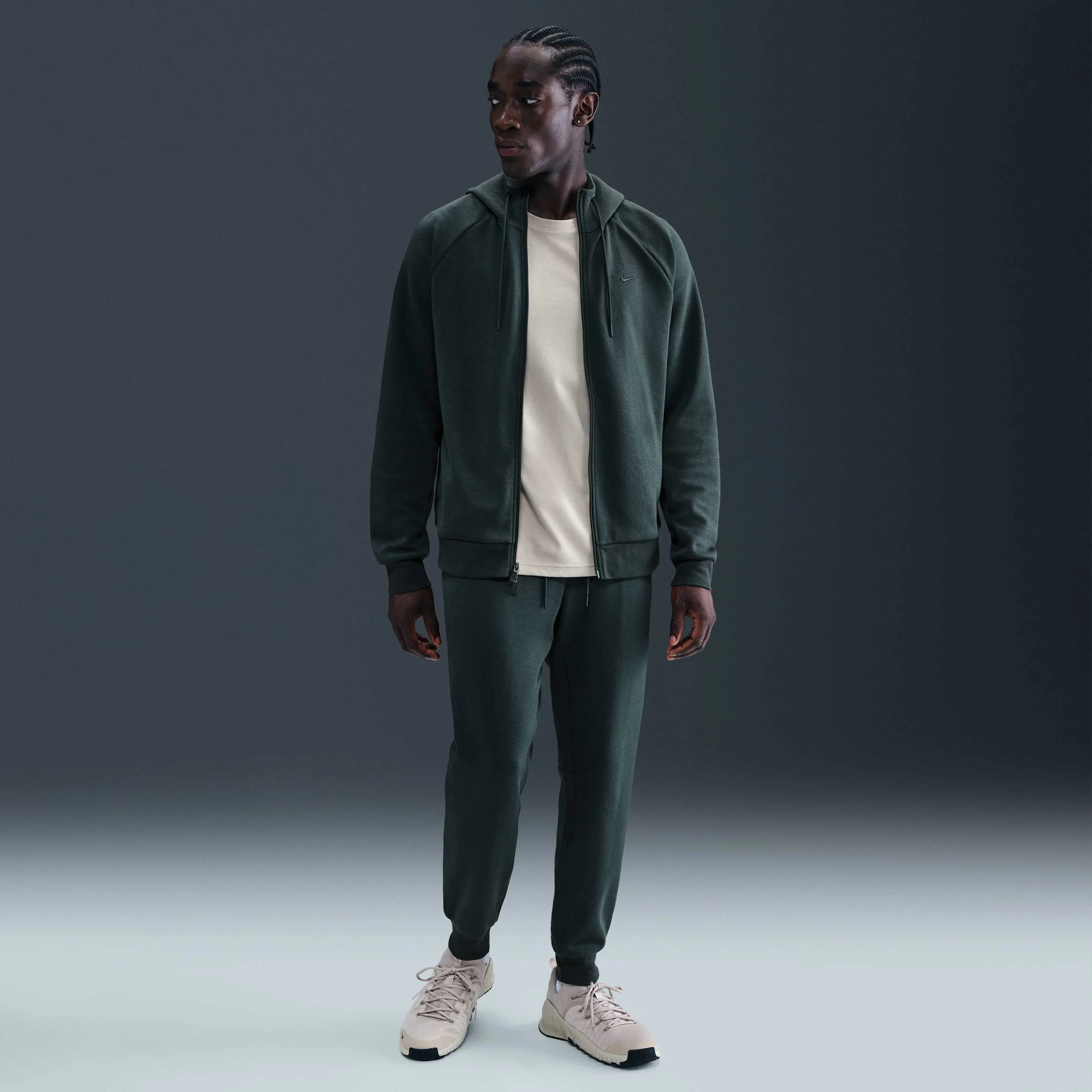 هودی ورزشی مردانه نایکی مدل Dri-FIT UV با زیپ کامل هودی ورزشی مردانه نایکی مدل Dri-FIT UV با زیپ کامل