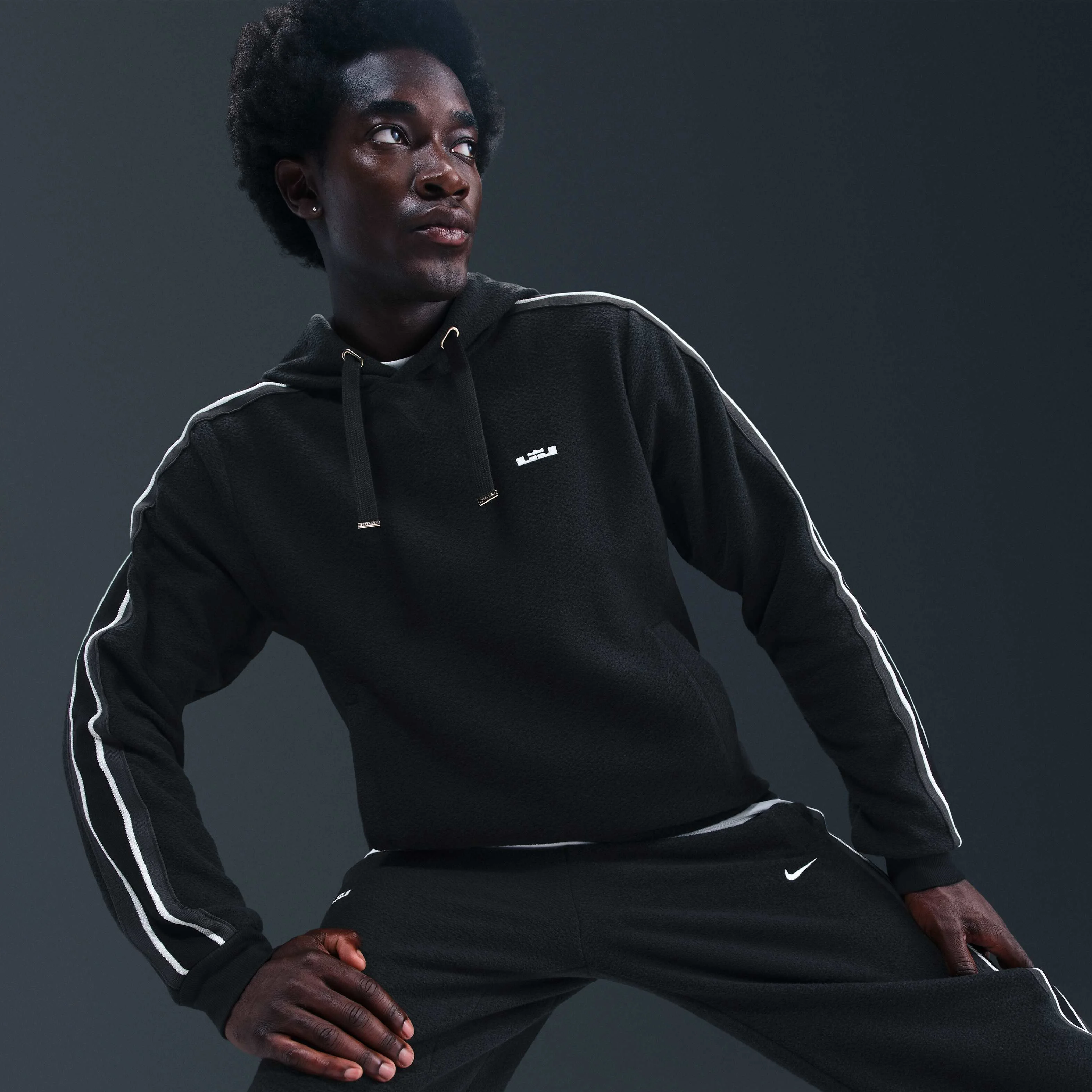 هودی ورزشی مردانه نایکی لبرون Therma-FIT