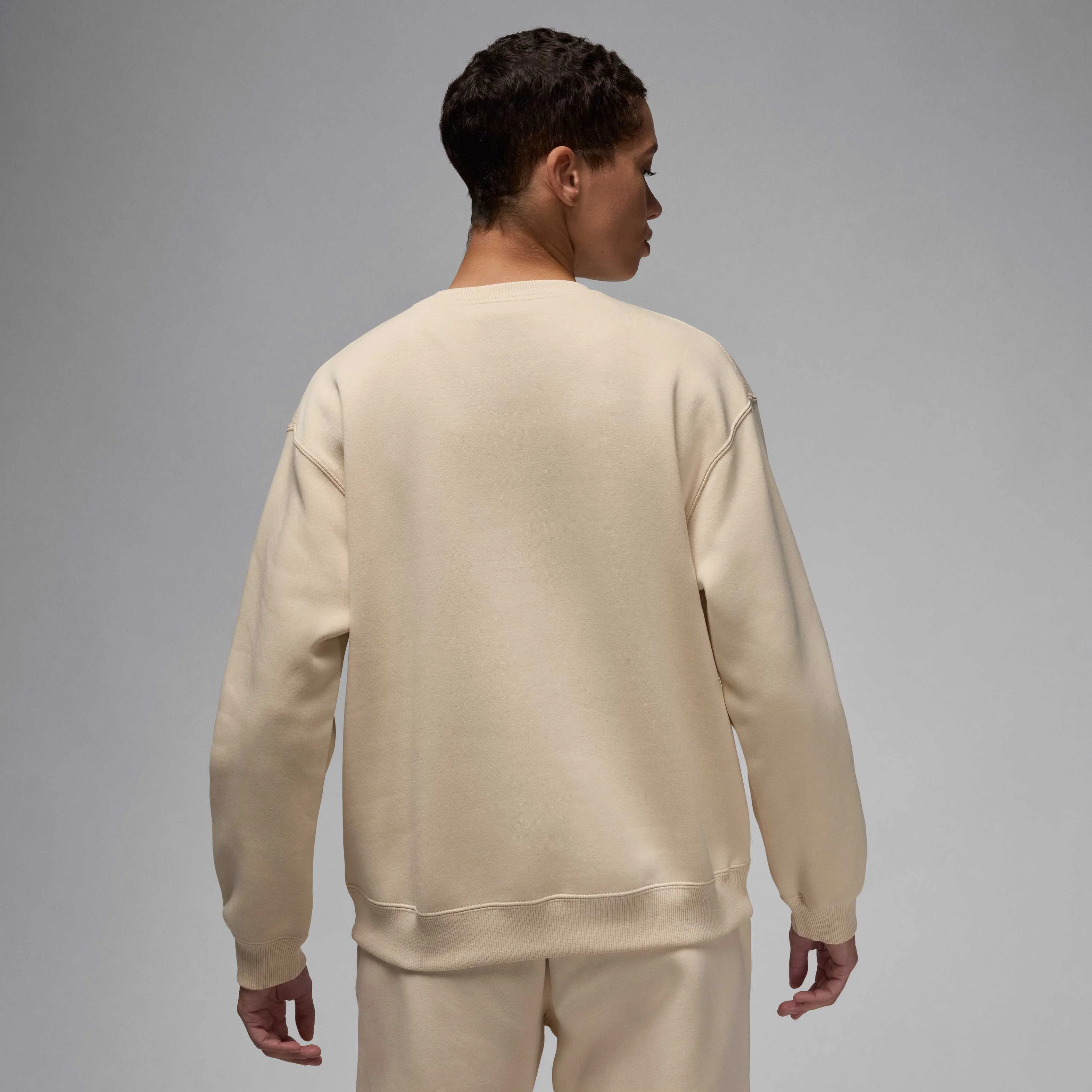 سویشرت زنانه یقه گرد پشمی جردن بروکلین سویشرت زنانه یقه گرد پشمی جردن بروکلین