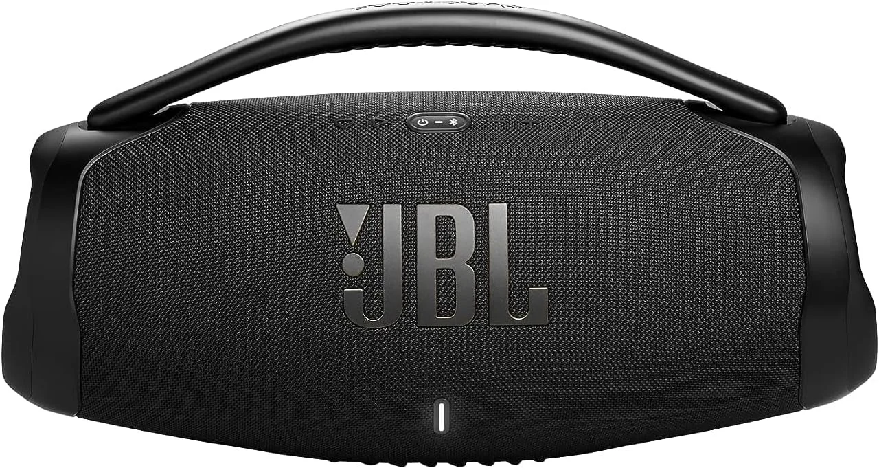اسپیکر بلوتوثی و وای فای قدرتمند JBL Boombox 3، بیس عمیق، اسپیکر 3 طرفه، باتری 24 ساعته، صدای فراگیر دالبی اتموس، ضد آب و ضد گرد و غبار، شارژر داخلی، قابلیت تنظیم خودکار - مشکی