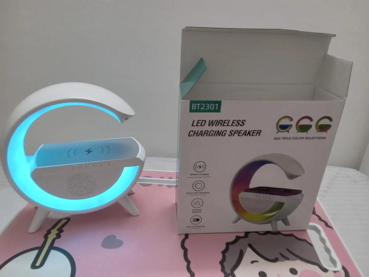 اسپیکر شارژ بی‌سیم LED - اسپیکر بلوتوث 2 در 1 با پد شارژ بی‌سیم Qi، چراغ‌های LED با کنترل لمسی، اسپیکر قابل حمل با صدای فراگیر 360 درجه برای خانه، دفتر و مسافرت