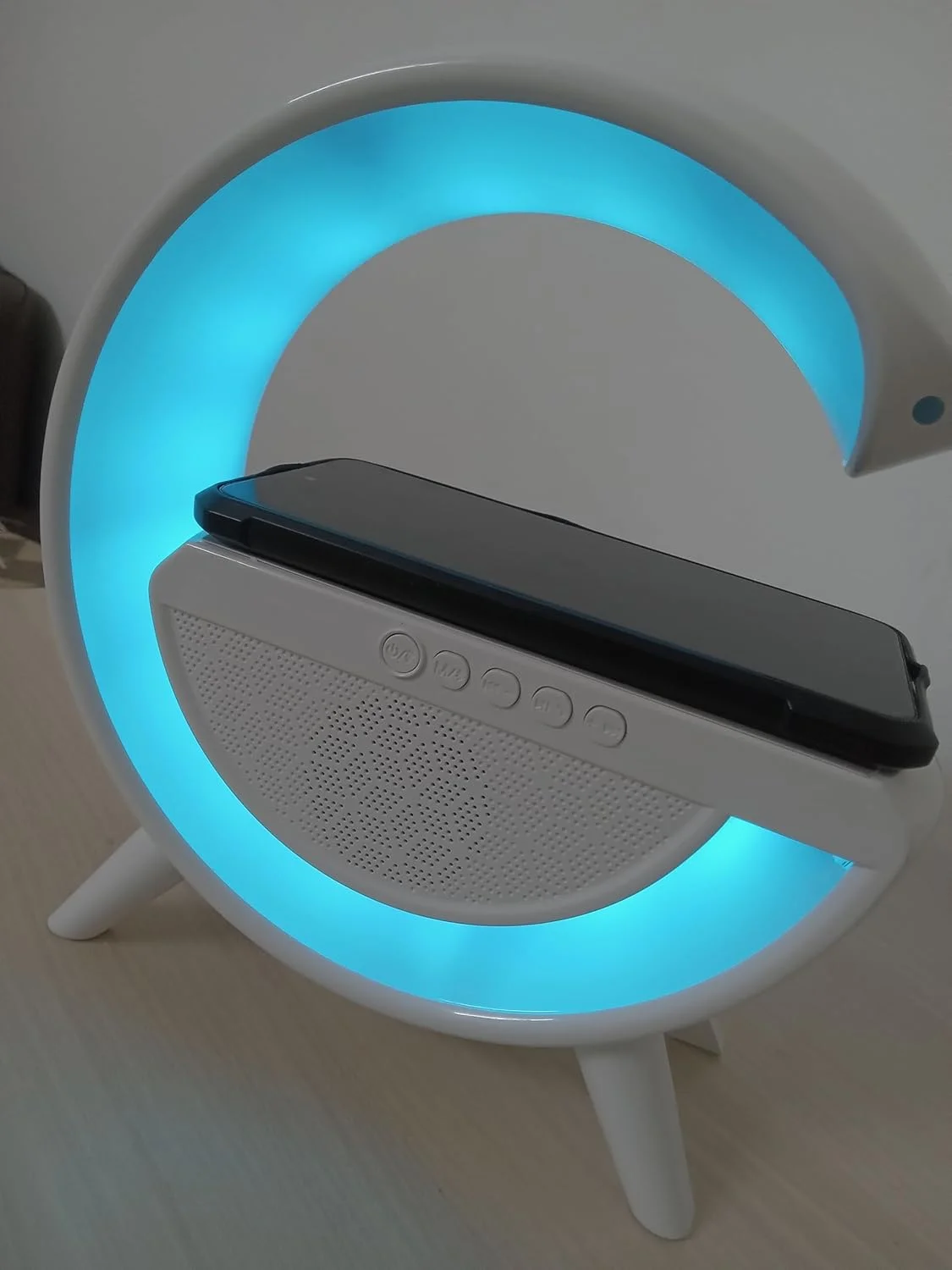 اسپیکر شارژ بی‌سیم LED - اسپیکر بلوتوث 2 در 1 با پد شارژ بی‌سیم Qi، چراغ‌های LED با کنترل لمسی، اسپیکر قابل حمل با صدای فراگیر 360 درجه برای خانه، دفتر و مسافرت