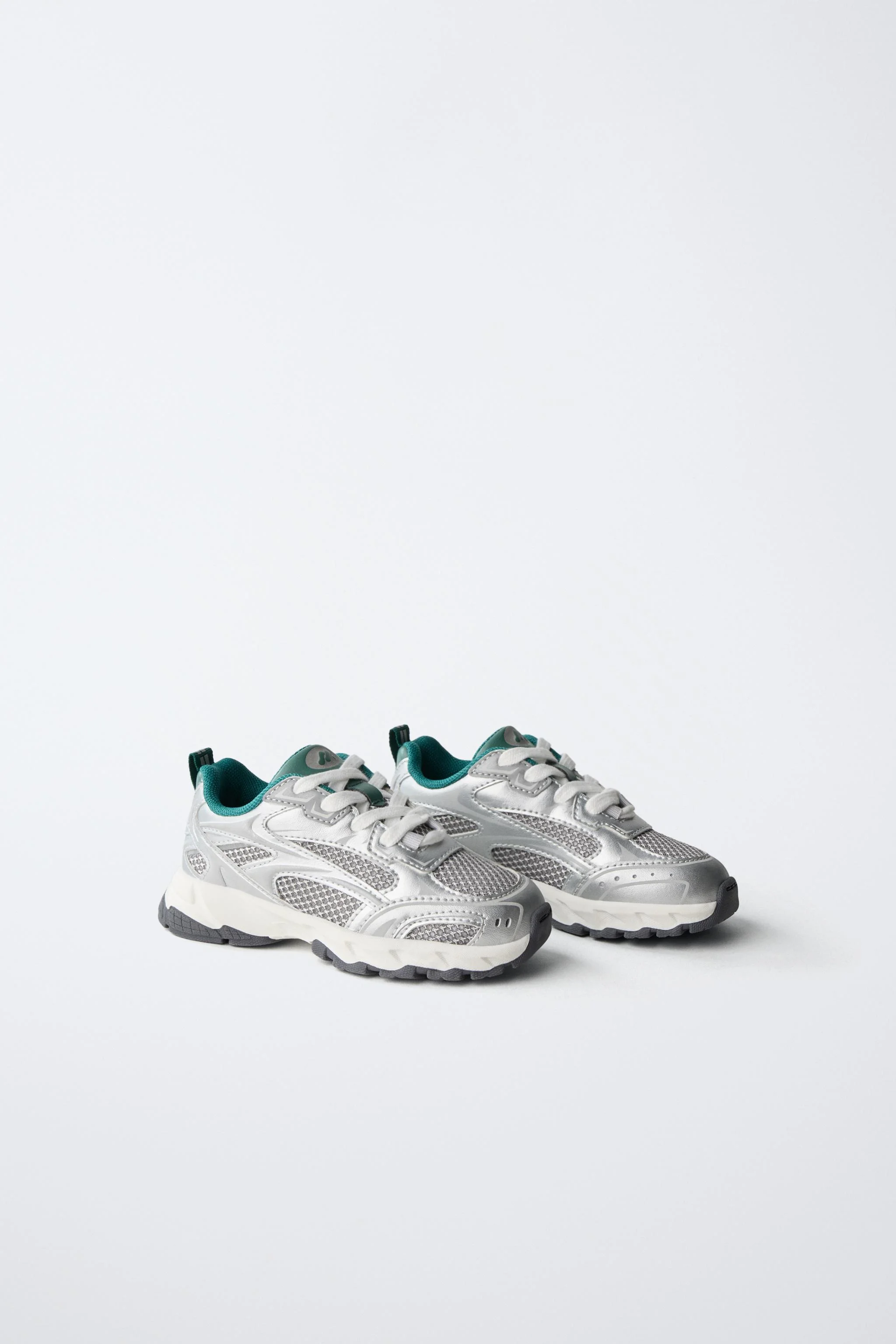 کفش ورزشی توری