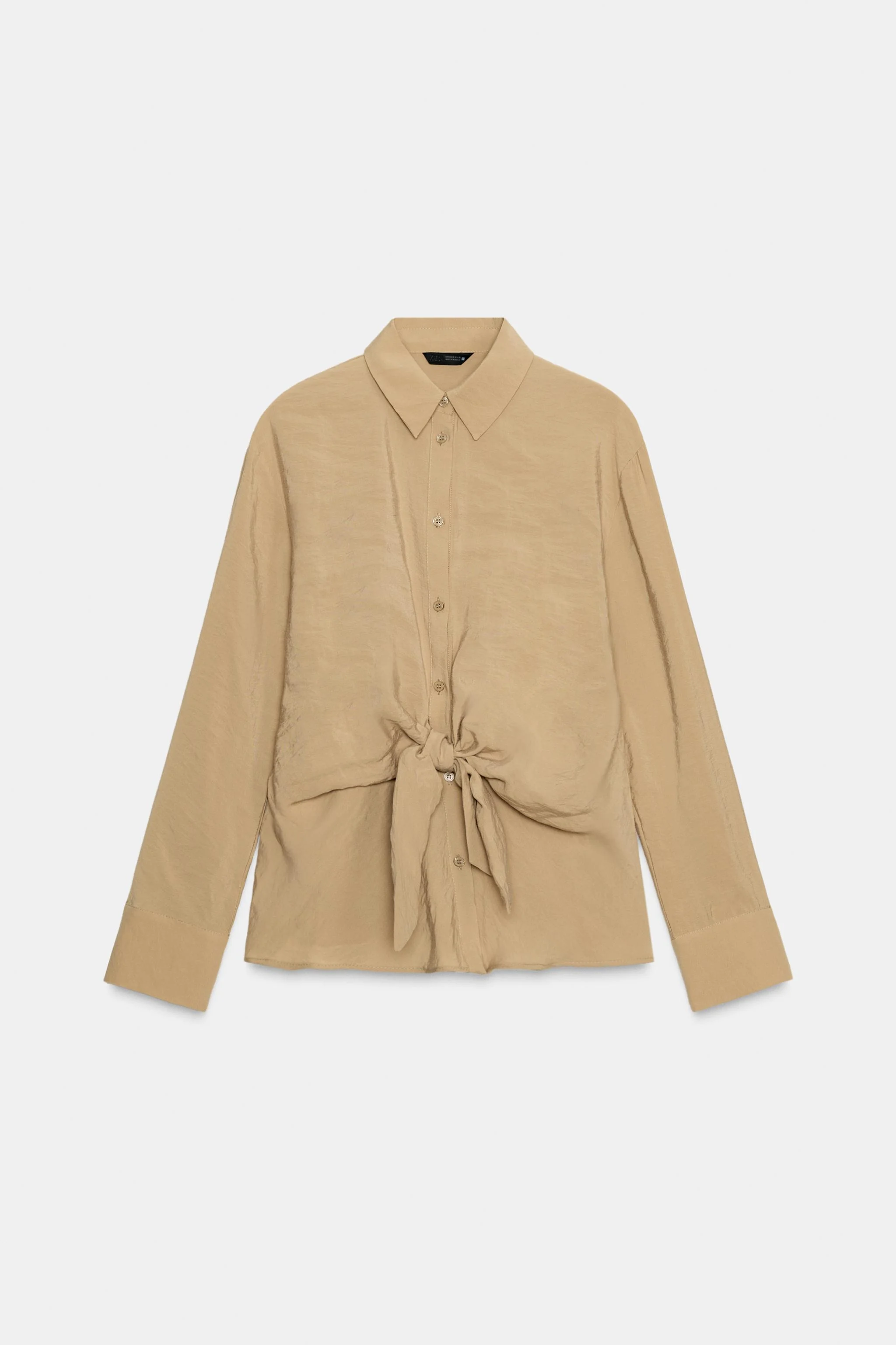 پیراهن آستین بلند یقه دار با جزئیات گره ای در جلو و دکمه دار پیراهن آستین بلند یقه دار با جزئیات گره ای در جلو و دکمه دار