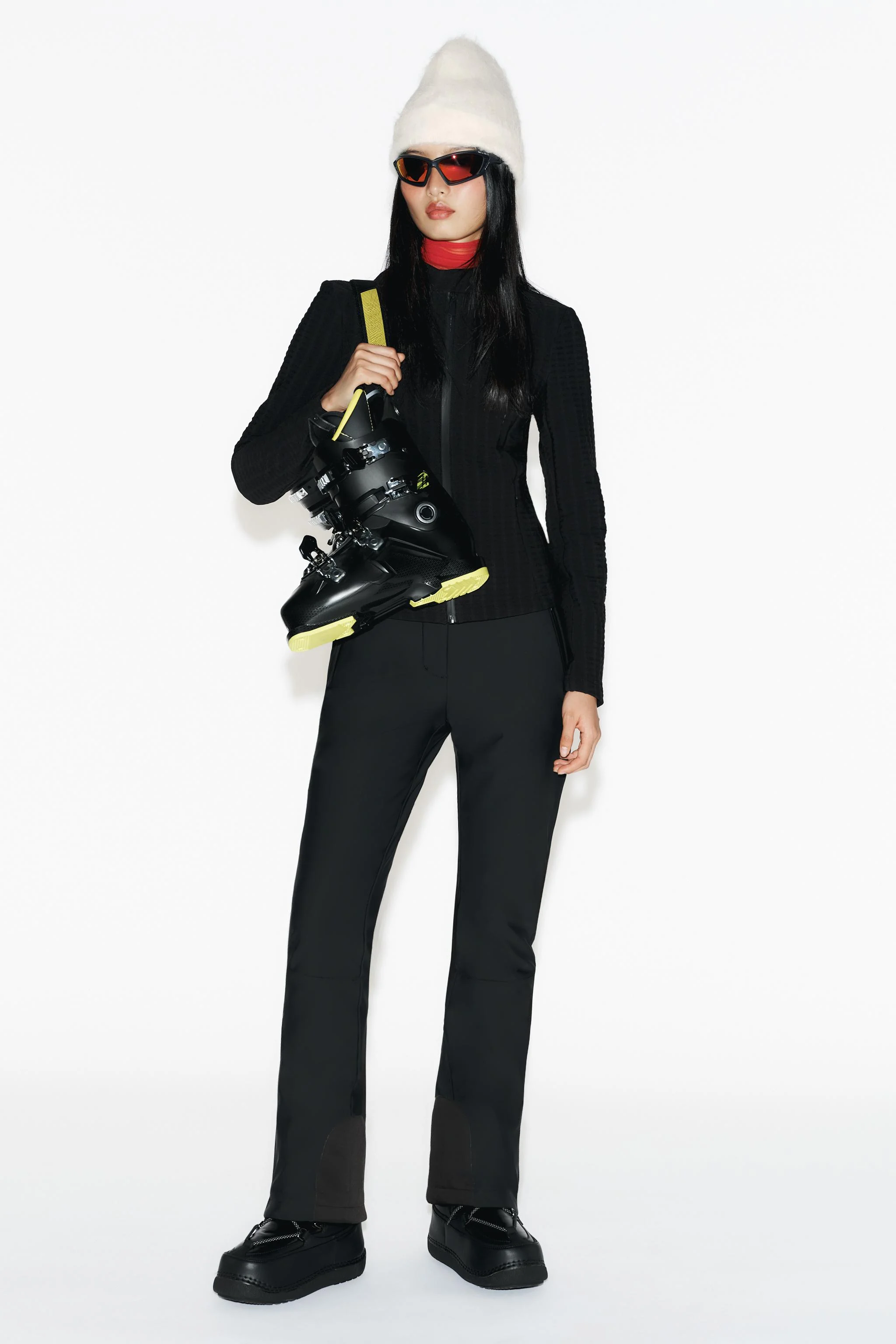 کاپشن سبک و ضد آب مخصوص اسکی با قابلیت تنفس کاپشن سبک و ضد آب مخصوص اسکی با قابلیت تنفس