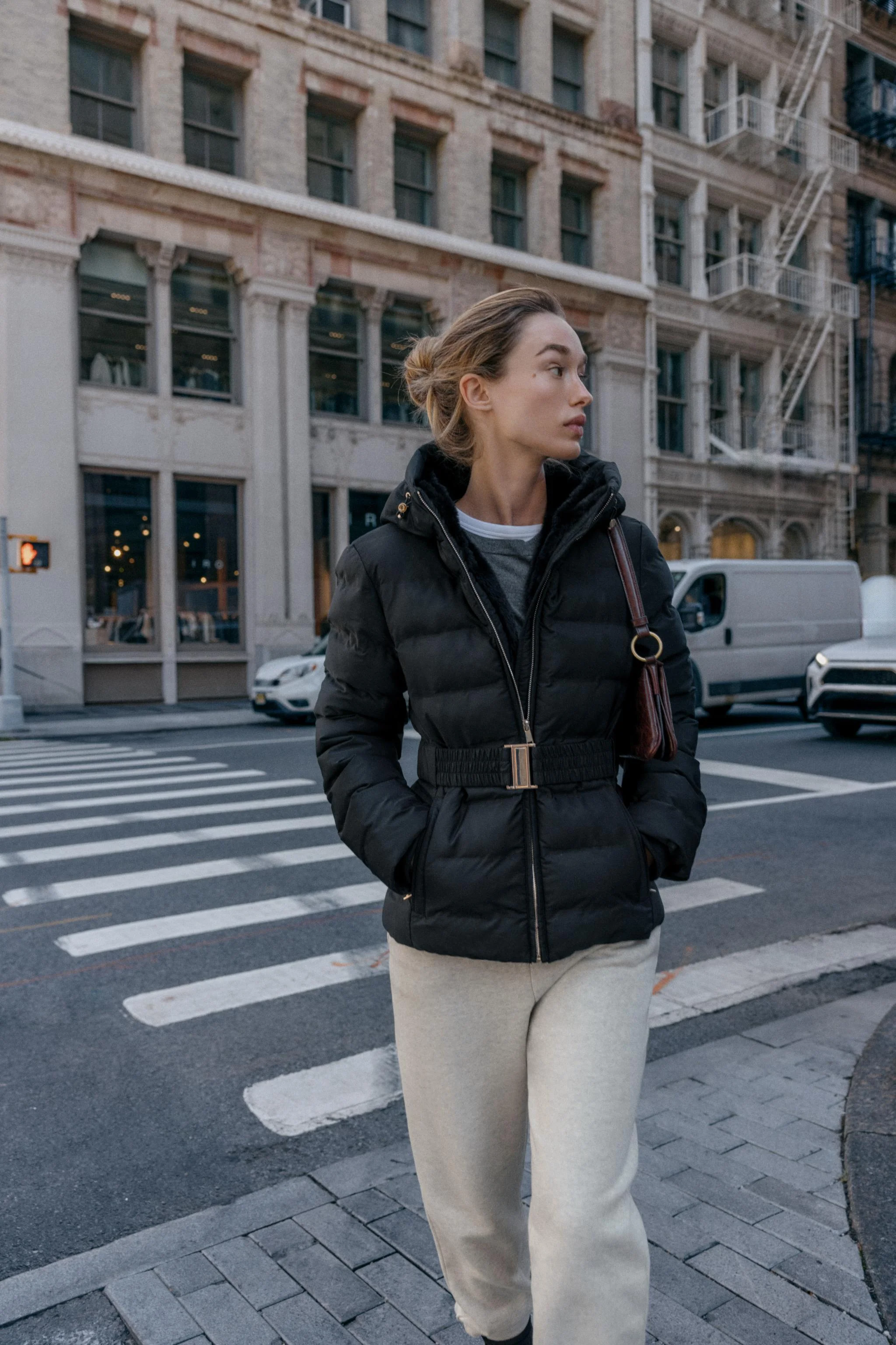 آنوراک کوتاه ضد آب و ضد باد