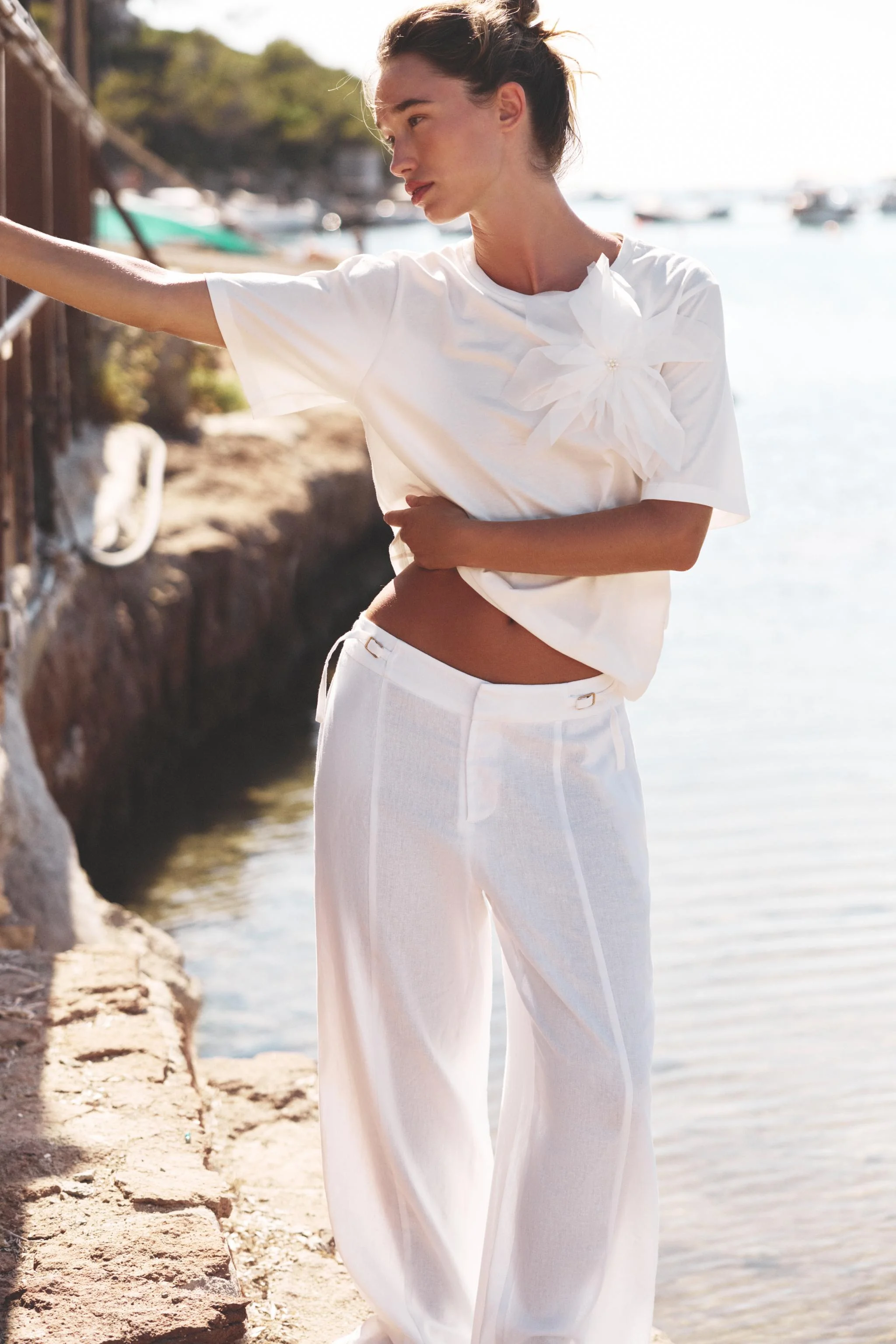 تی شرت گلدار حجیم