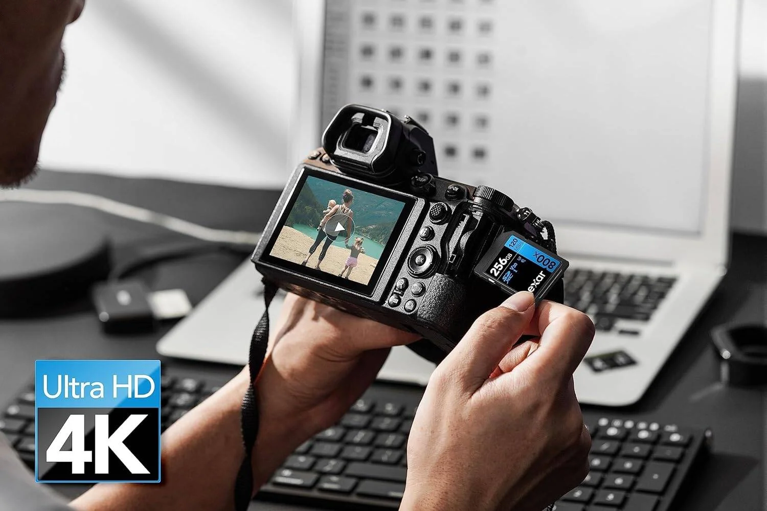 کارت حافظه SD لکسار مدل High-Performance 800x با ظرفیت 64 گیگابایت، سری آبی، کلاس 10، U3، V30، سرعت خواندن تا 120 مگابایت بر ثانیه، مناسب برای دوربین‌های عکاسی، دوربین‌های DSLR میان‌رده و دوربین فیلمبرداری HD مدل LSD0800064G-BNNAG