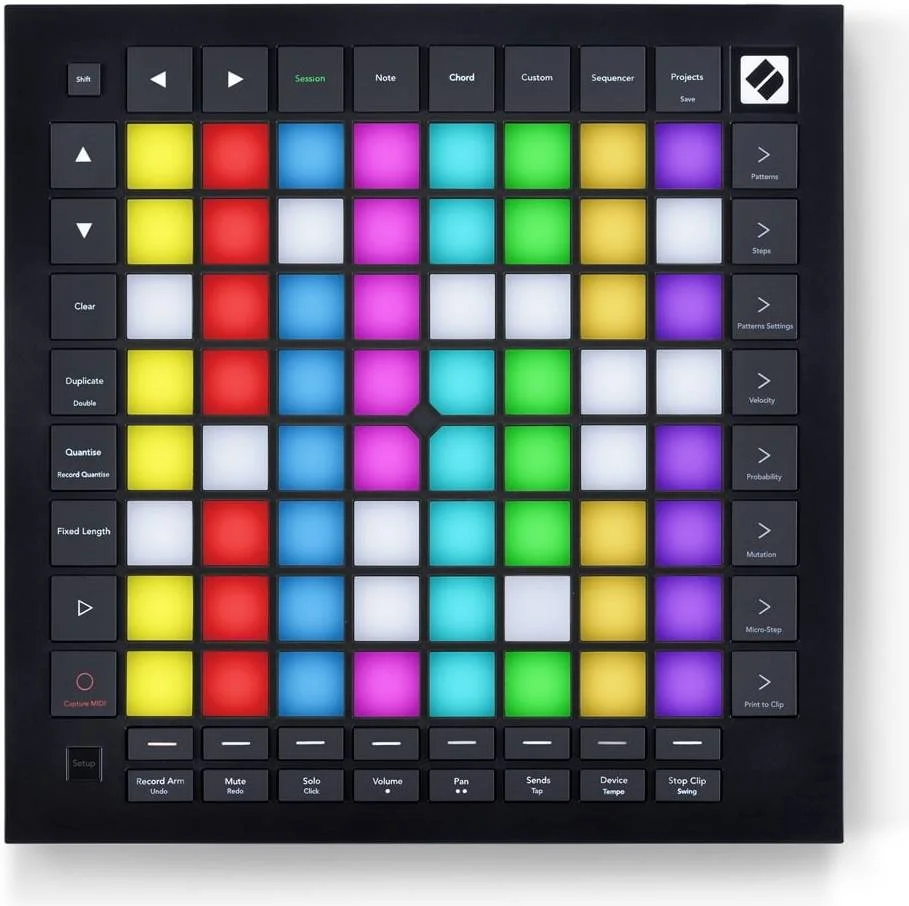 Novation Launchpad Pro MK3، دارای 64 پد فوق‌العاده حساس RGB، یک سکوئنسر قدرتمند چهار مسیره 32 مرحله‌ای، حالت‌های دینامیک نت و گام، ورودی، خروجی و خروجی 2/Thru MIDI، ضبط MIDI، مشکی | NOVLPD13