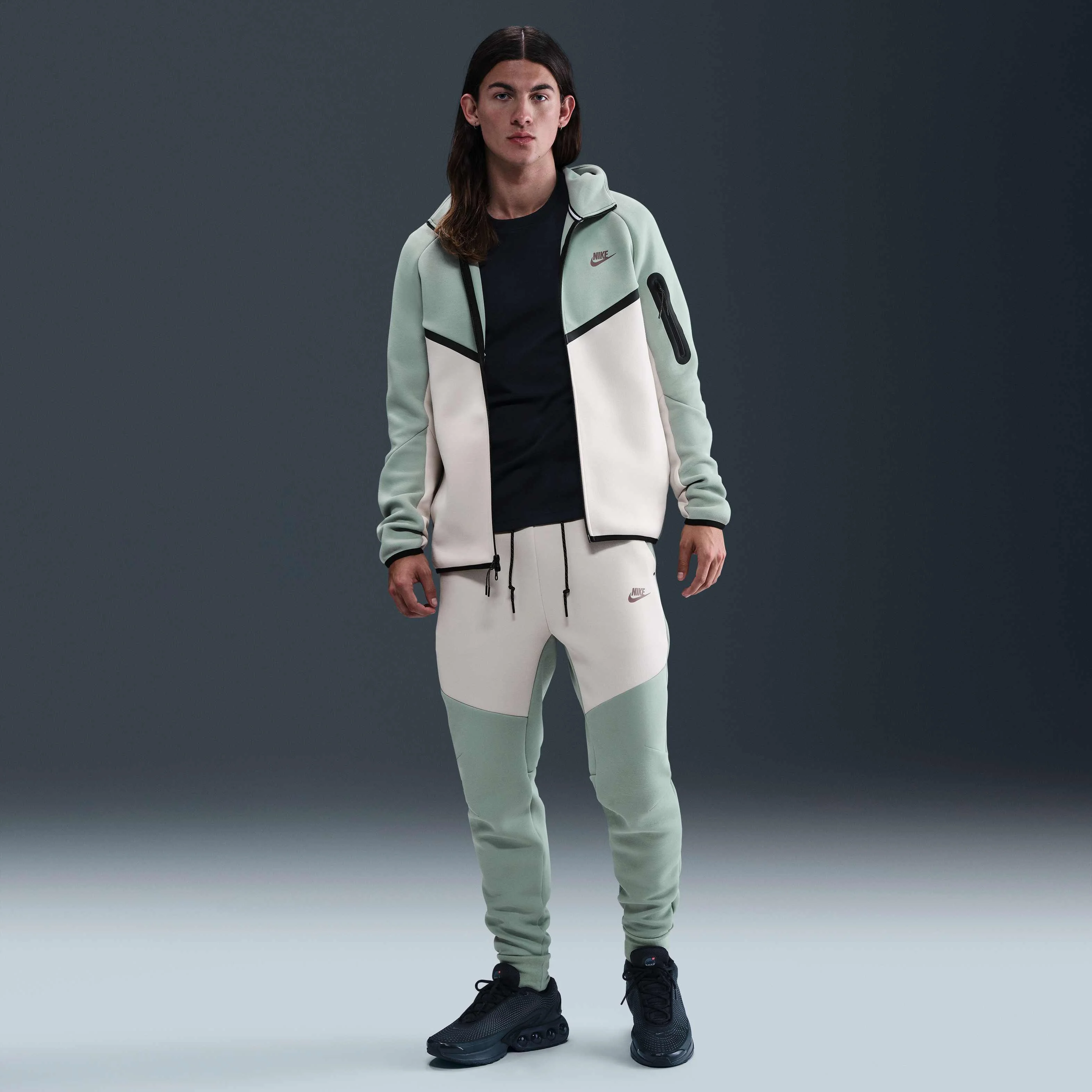 شلوار جاگر مردانه نایک تک پشم گوسفند - Dusty Sage/Light Orewood Brown/Plum Eclipse