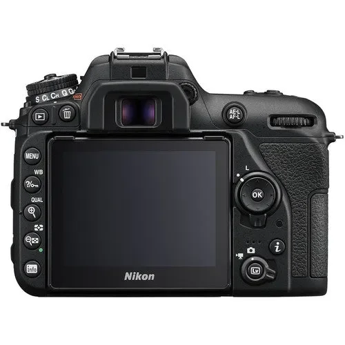 دوربین DSLR نیکون D7500 به همراه لنز 18-140 میلی‌متری